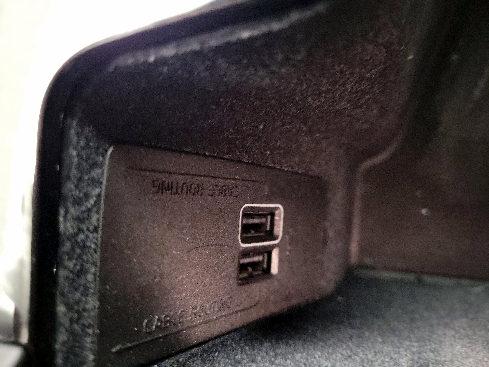 Thumbnail: 2020 Volvo XC60 - 18