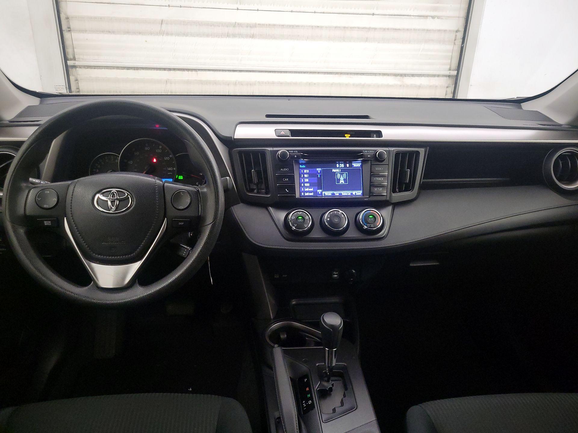 Thumbnail: 2016 Toyota RAV4 - 9