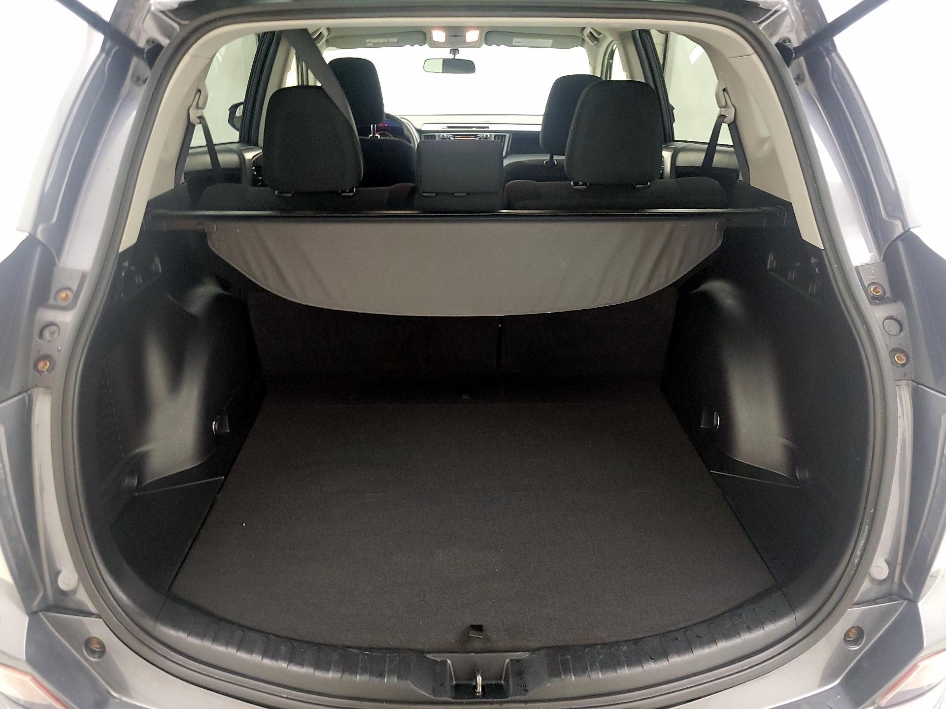 Thumbnail: 2016 Toyota RAV4 - 20