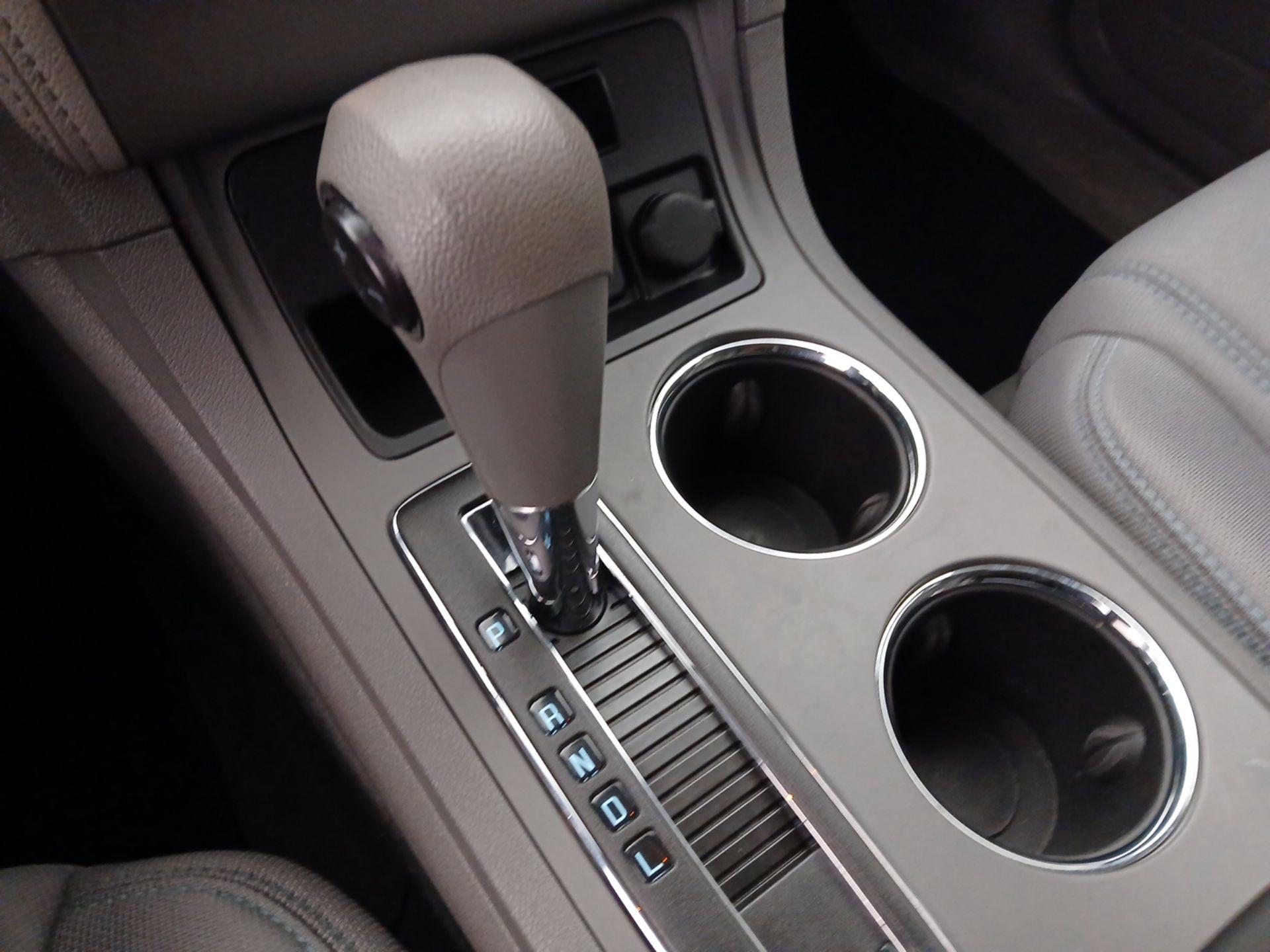 Thumbnail: 2015 Chevrolet Traverse - 17