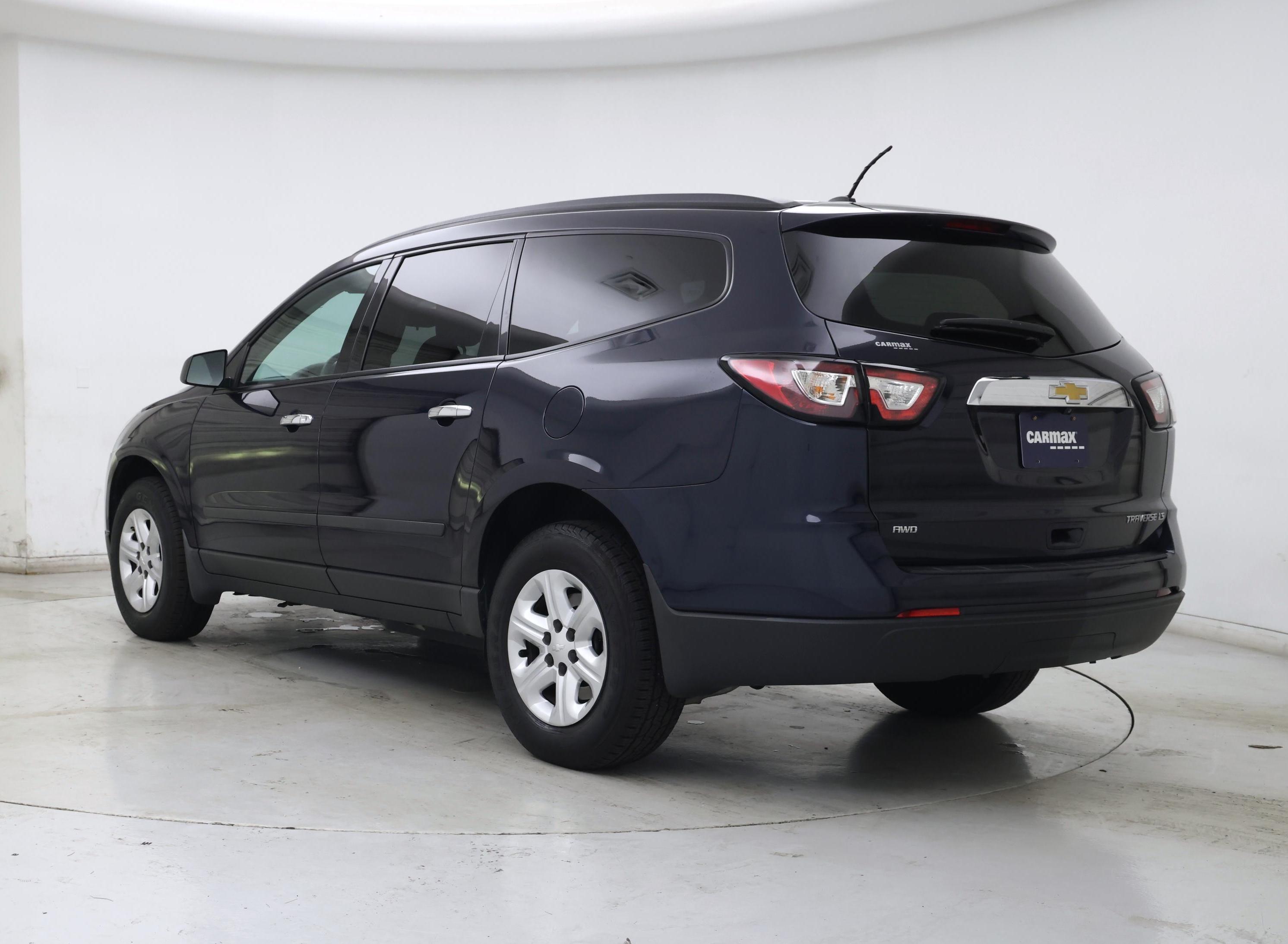 Thumbnail: 2015 Chevrolet Traverse - 2