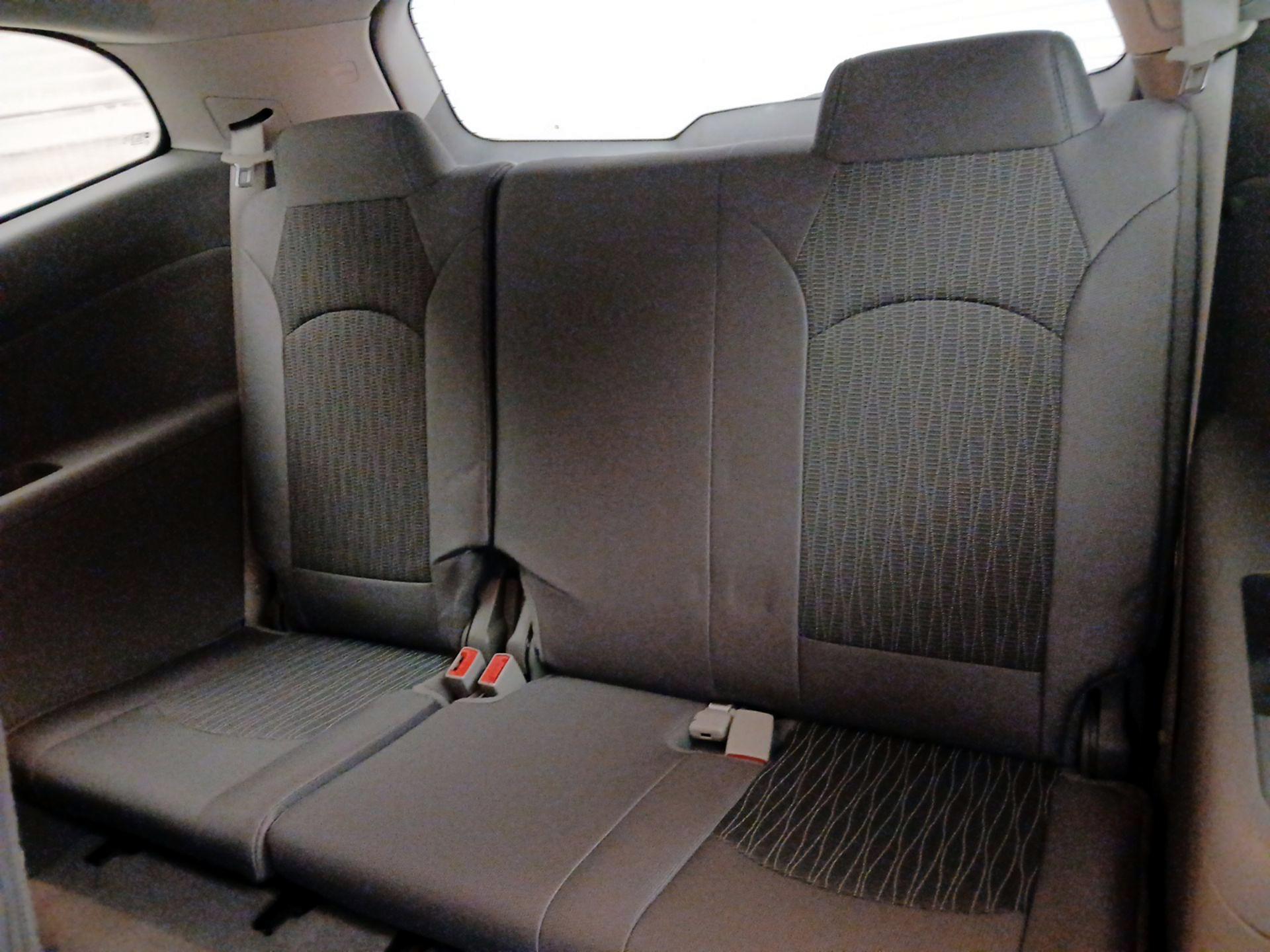 Thumbnail: 2015 Chevrolet Traverse - 20