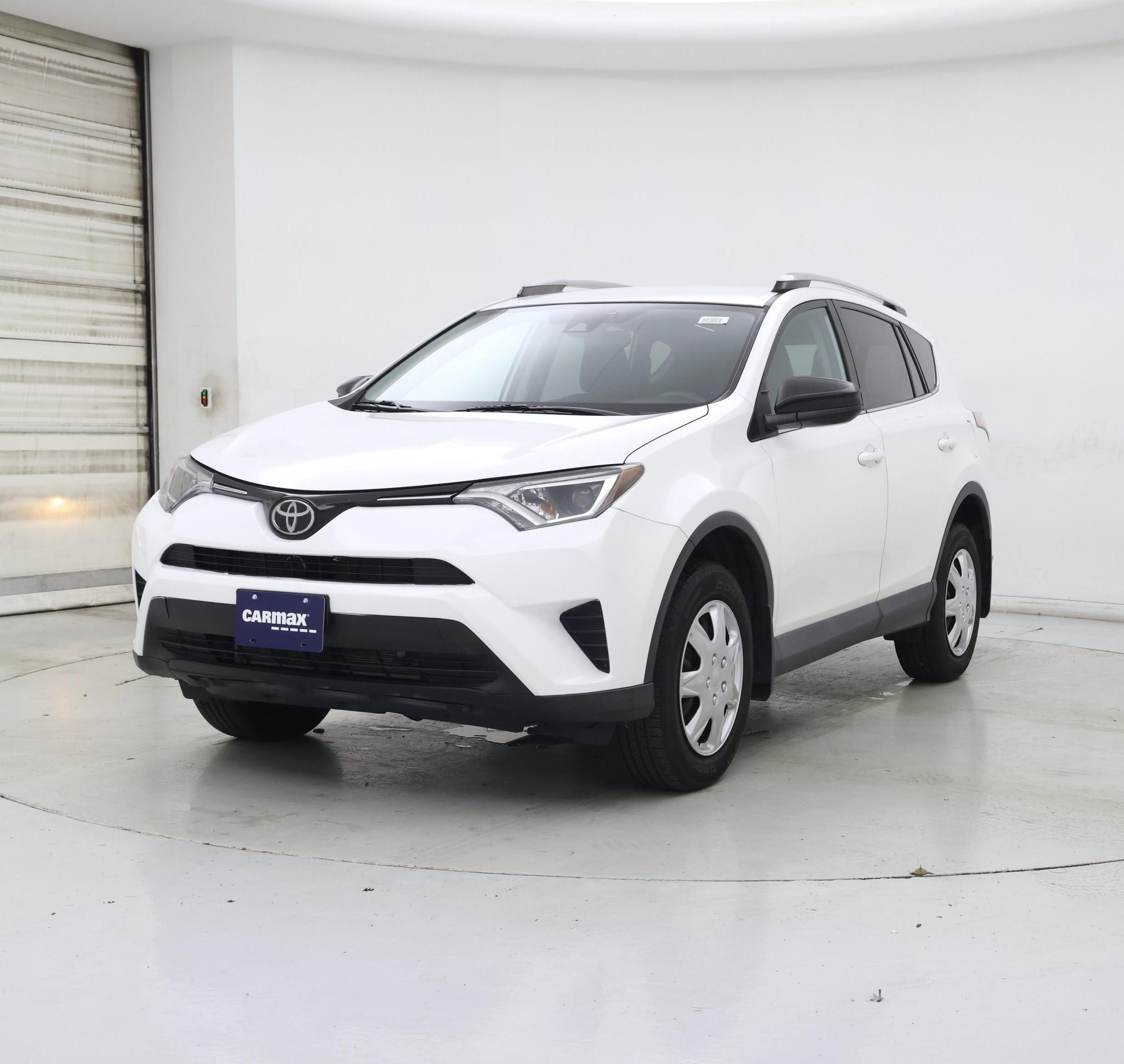 Thumbnail: 2018 Toyota RAV4 - 4
