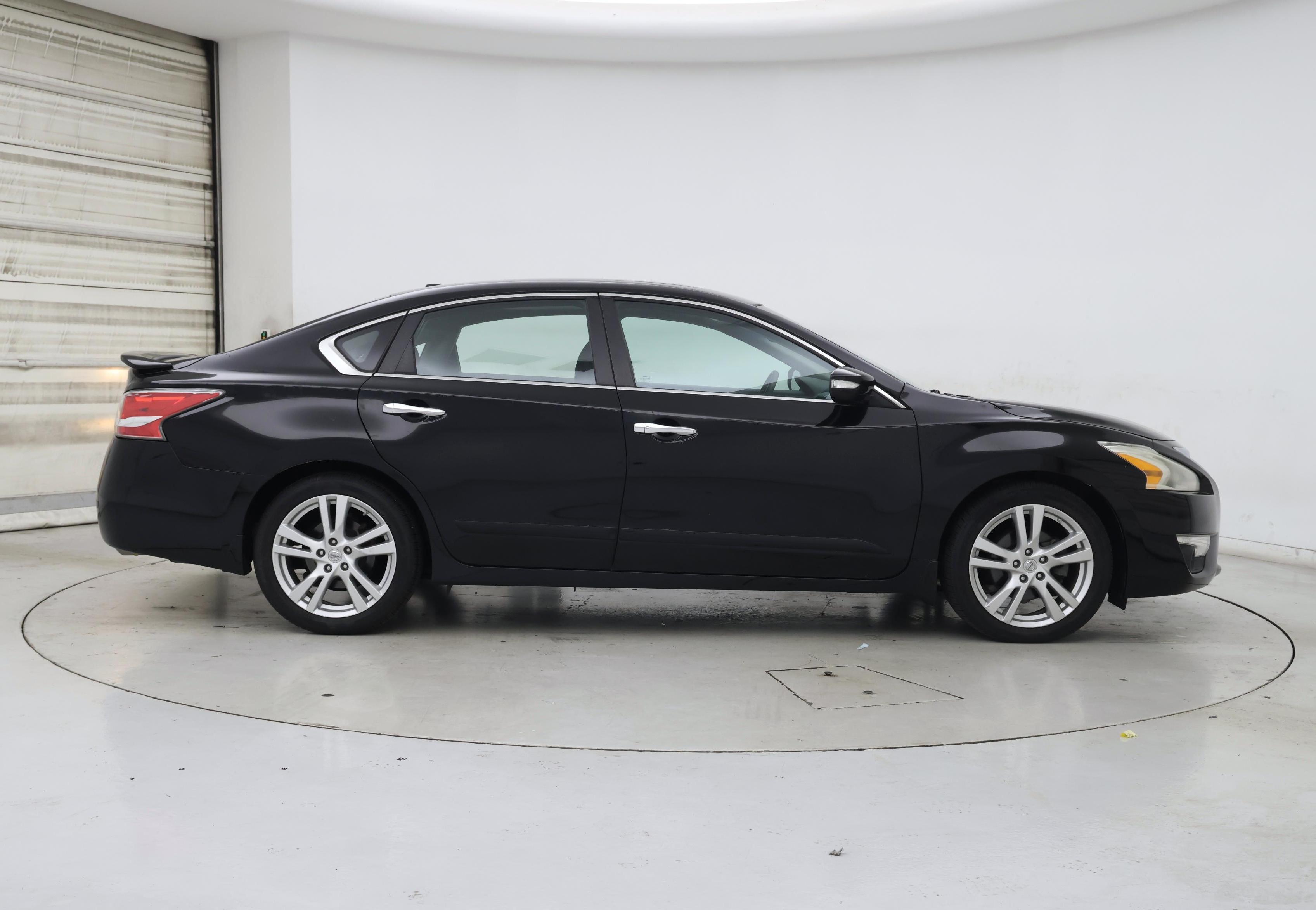 Thumbnail: 2014 Nissan Altima - 7