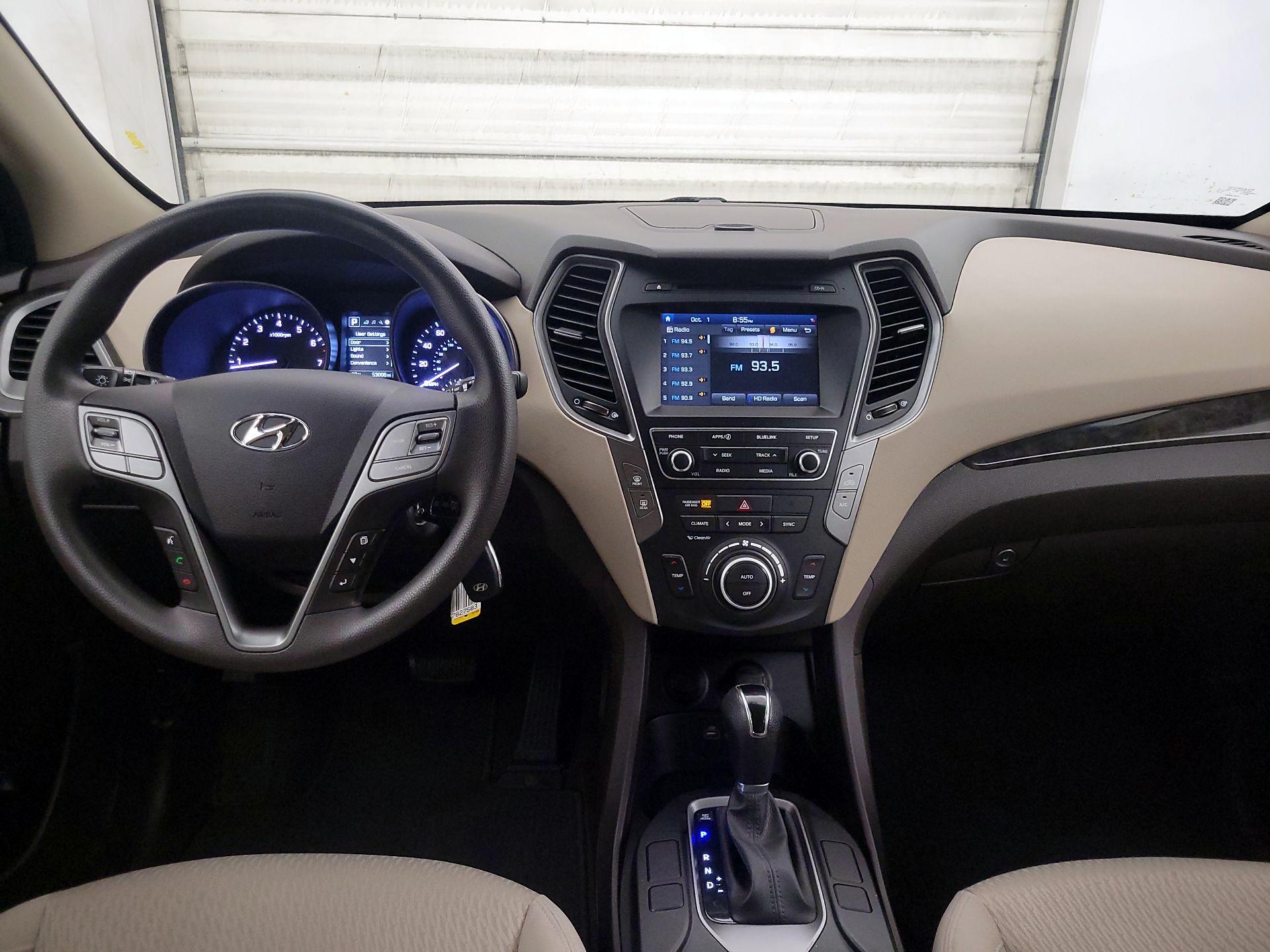 Thumbnail: 2017 Hyundai Santa Fe - 9
