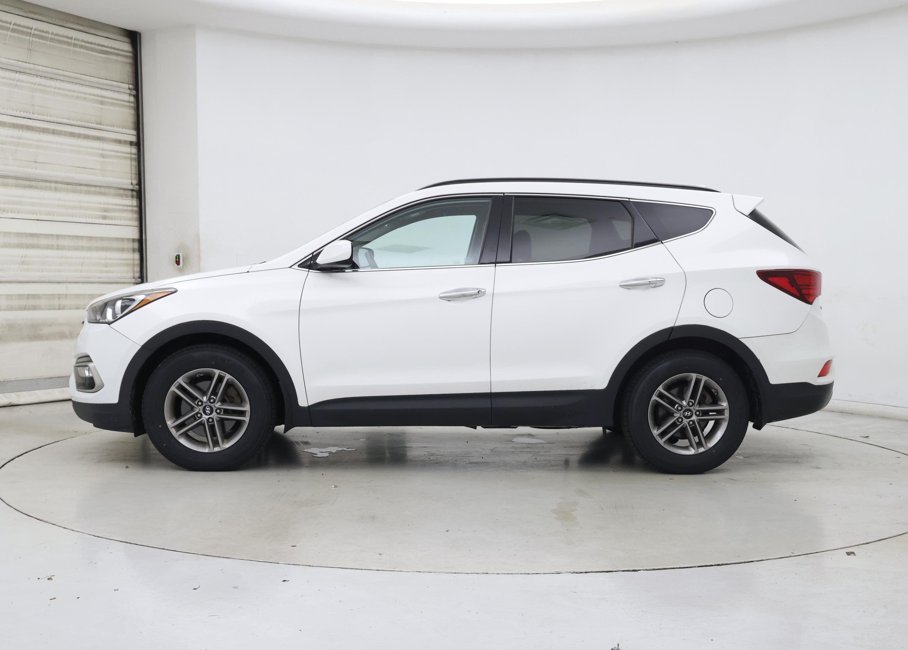 Thumbnail: 2017 Hyundai Santa Fe - 3