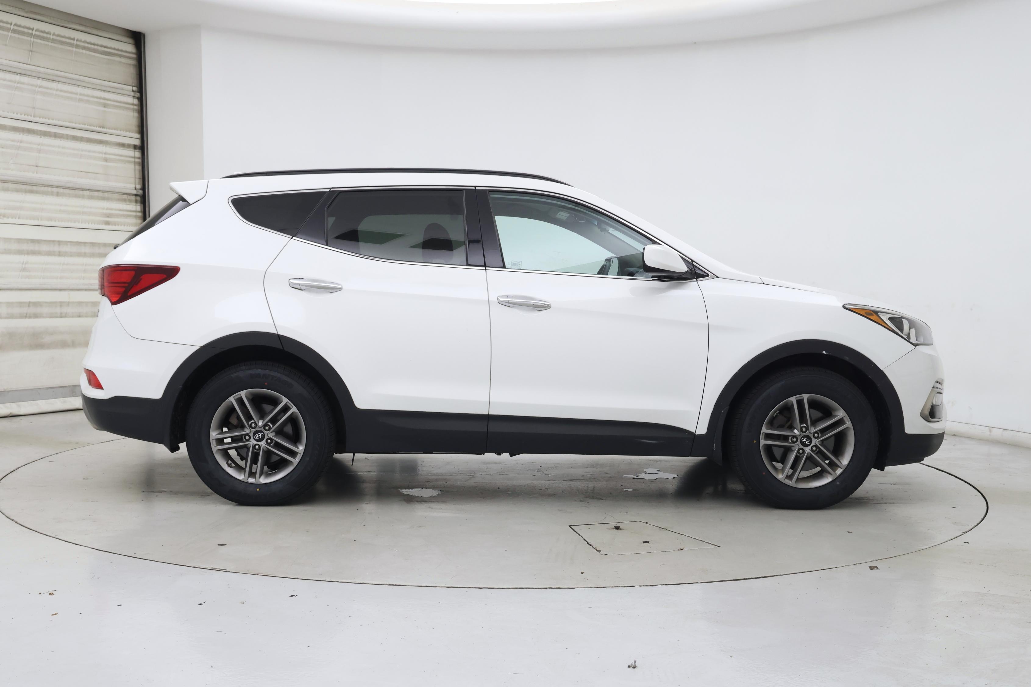 Thumbnail: 2017 Hyundai Santa Fe - 7