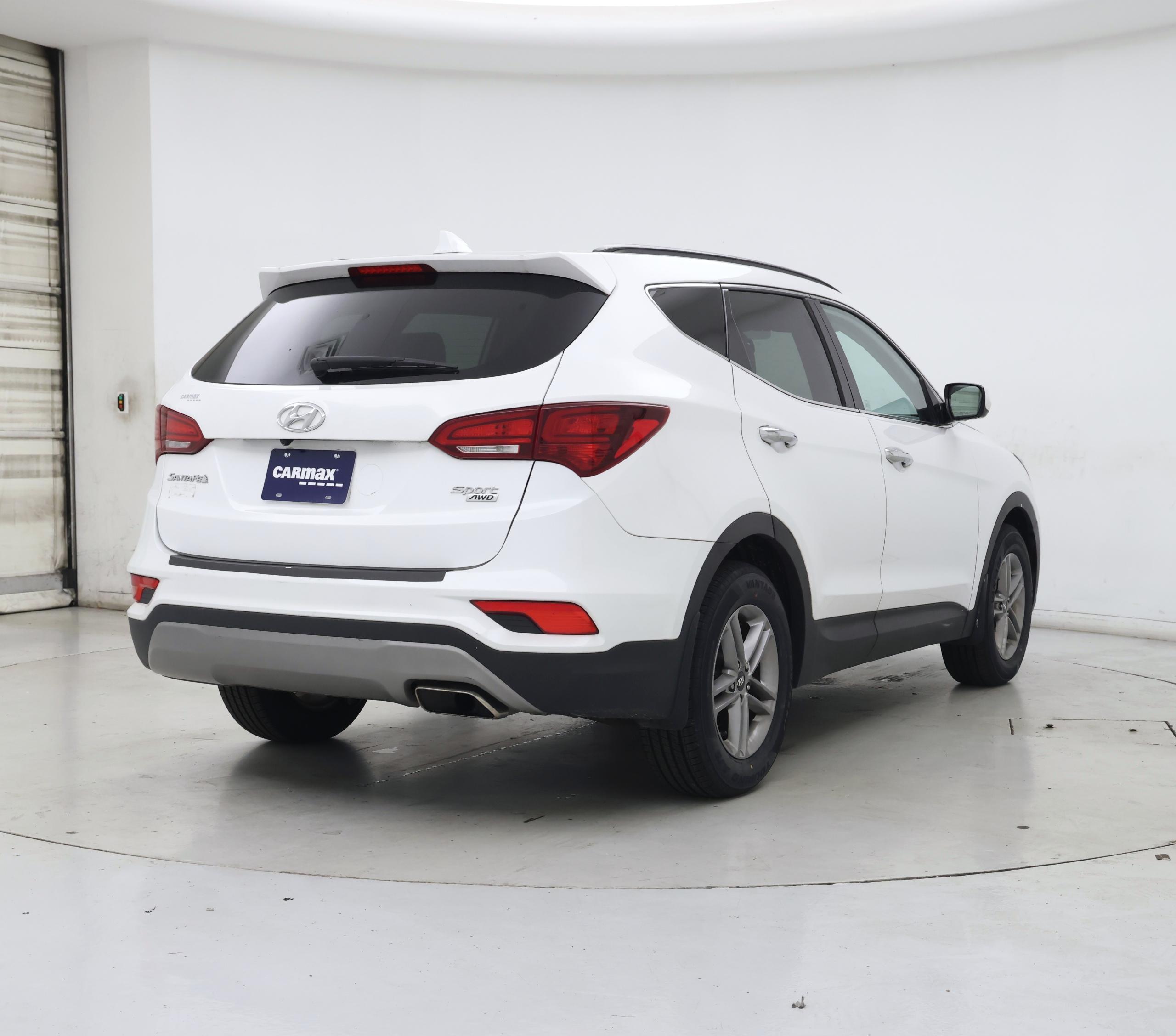 Thumbnail: 2017 Hyundai Santa Fe - 8