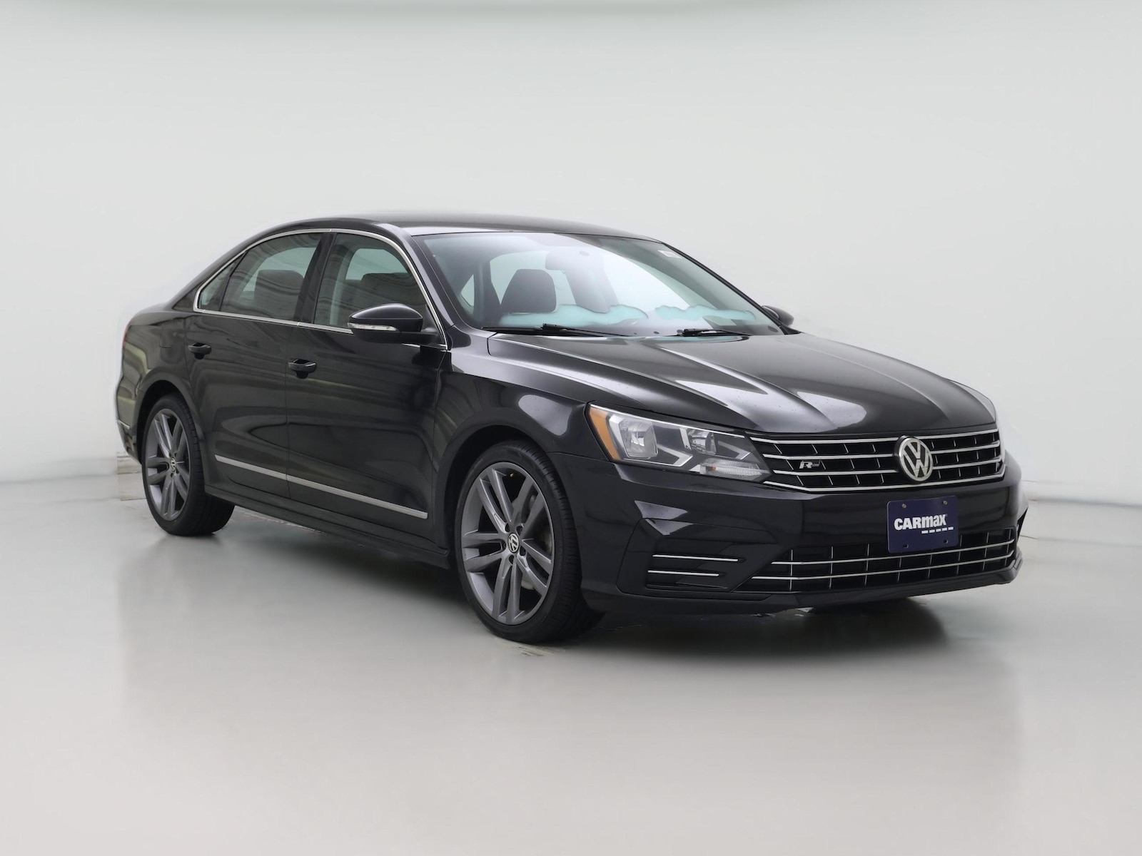 2017 Volkswagen Passat R-Line