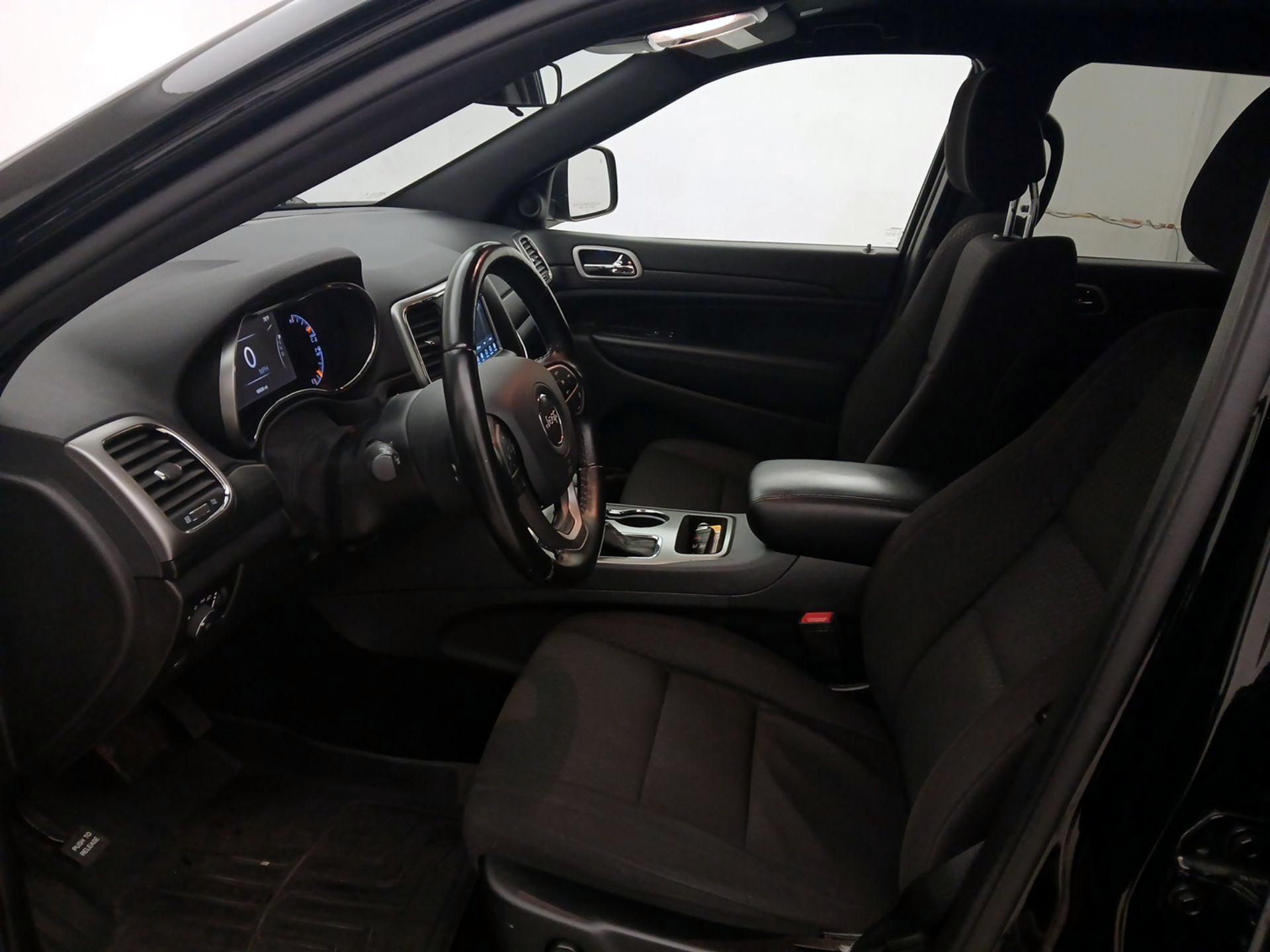 Thumbnail: 2020 Jeep Grand Cherokee - 11