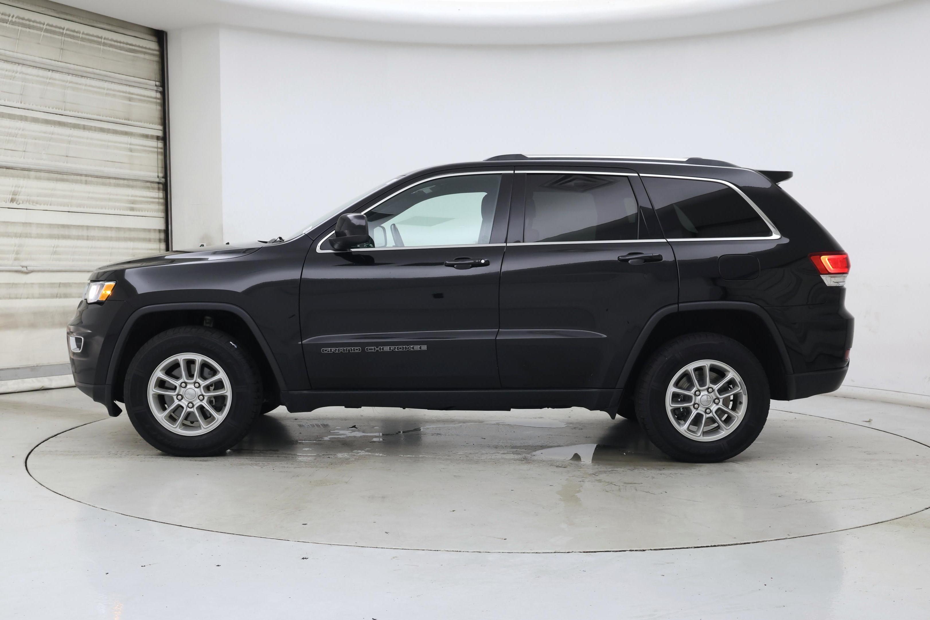 Thumbnail: 2020 Jeep Grand Cherokee - 3