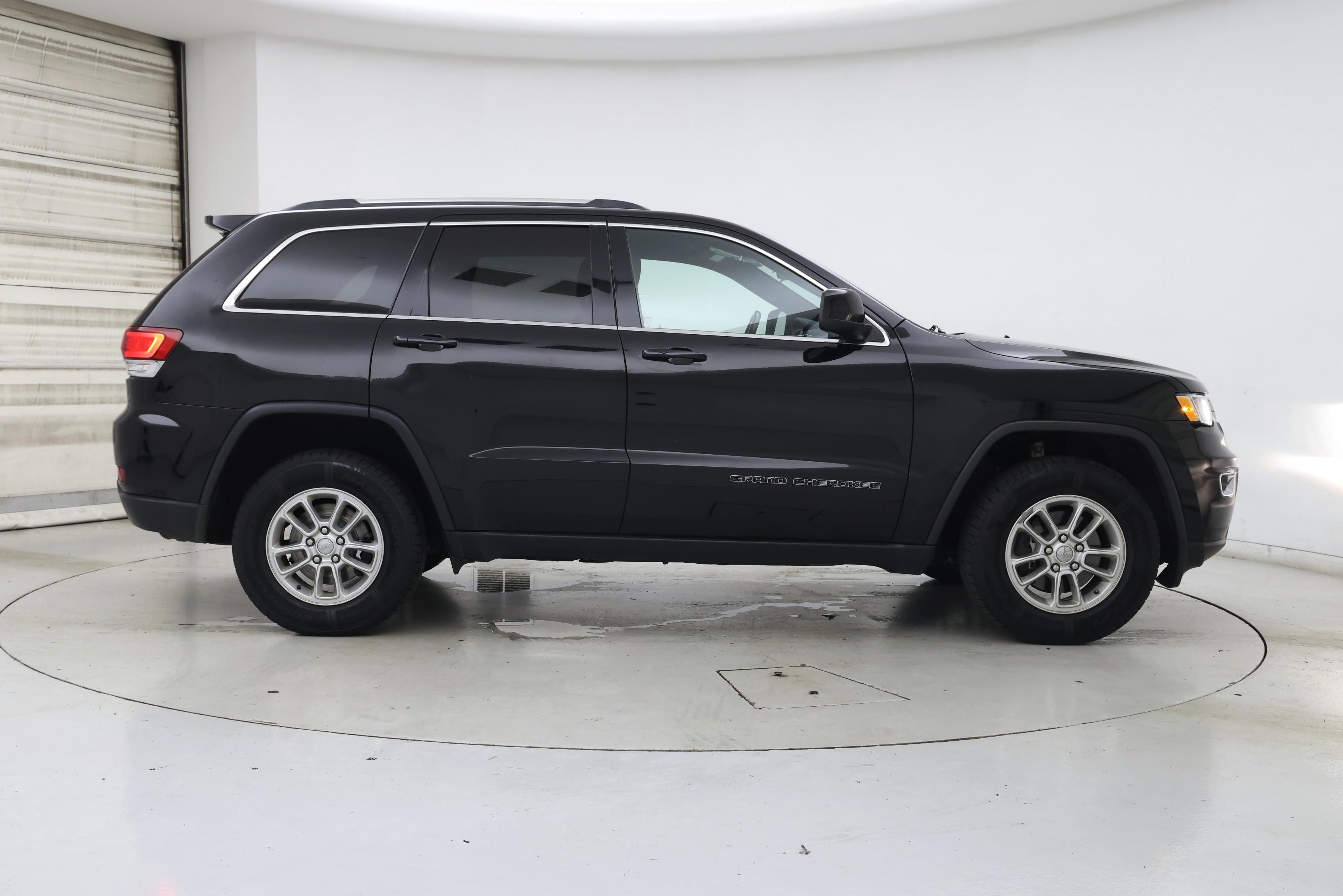 Thumbnail: 2020 Jeep Grand Cherokee - 7