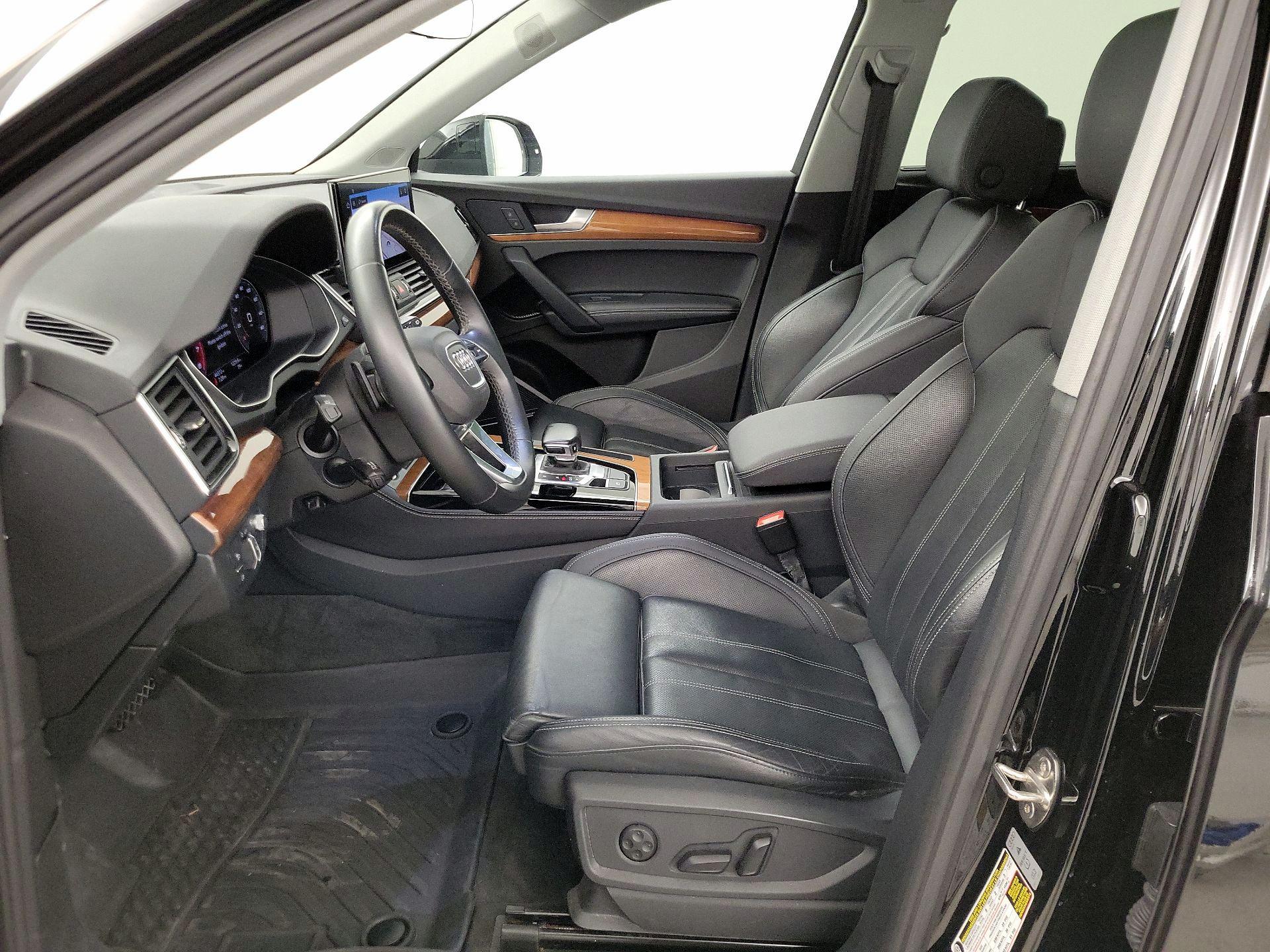 Thumbnail: 2021 Audi Q5 - 11