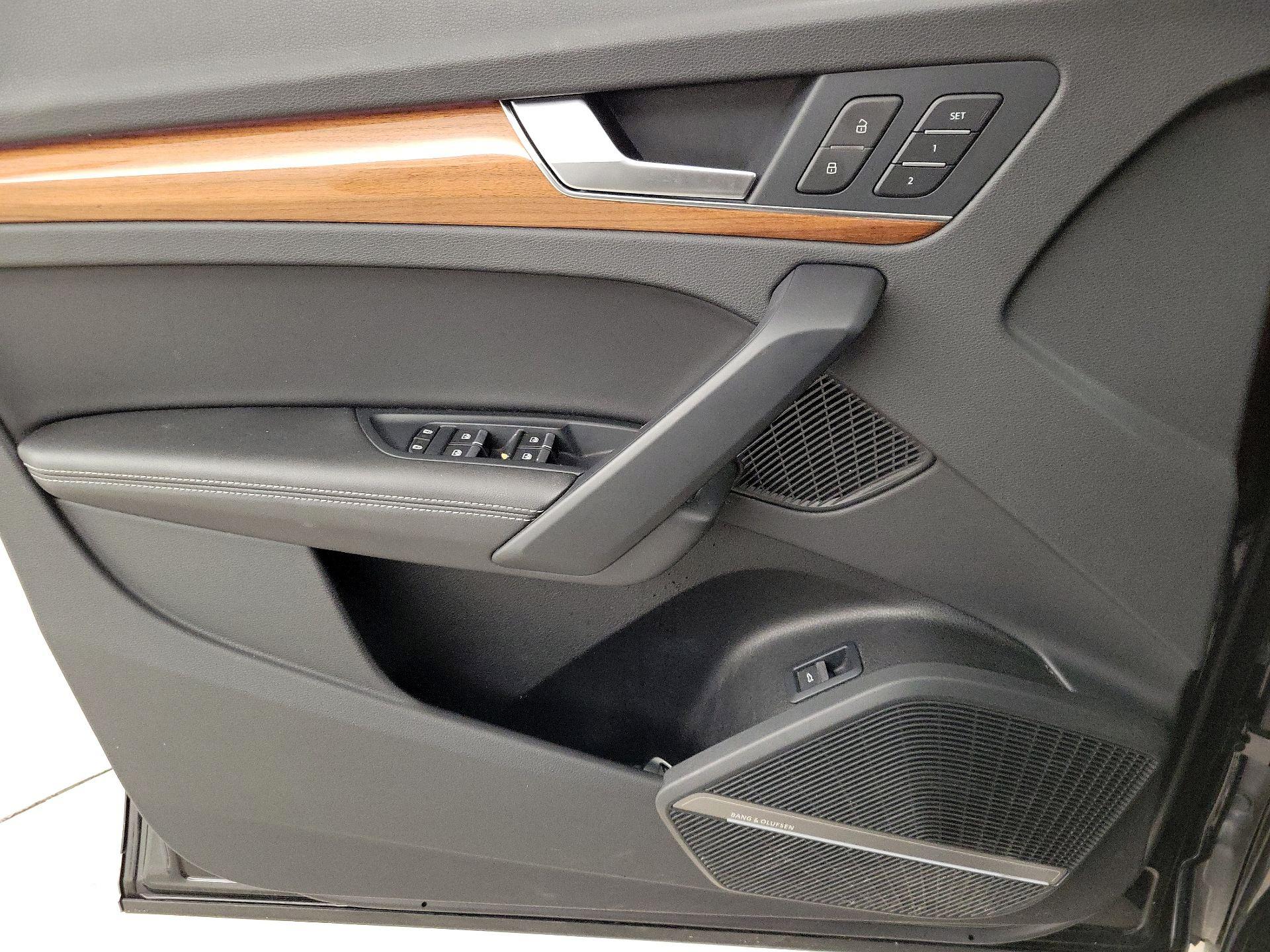 Thumbnail: 2021 Audi Q5 - 12
