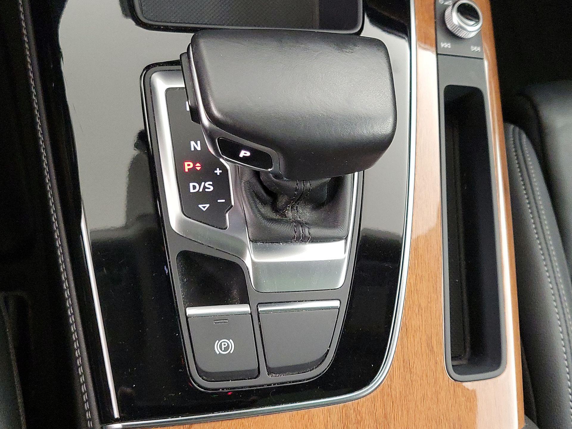 Thumbnail: 2021 Audi Q5 - 18