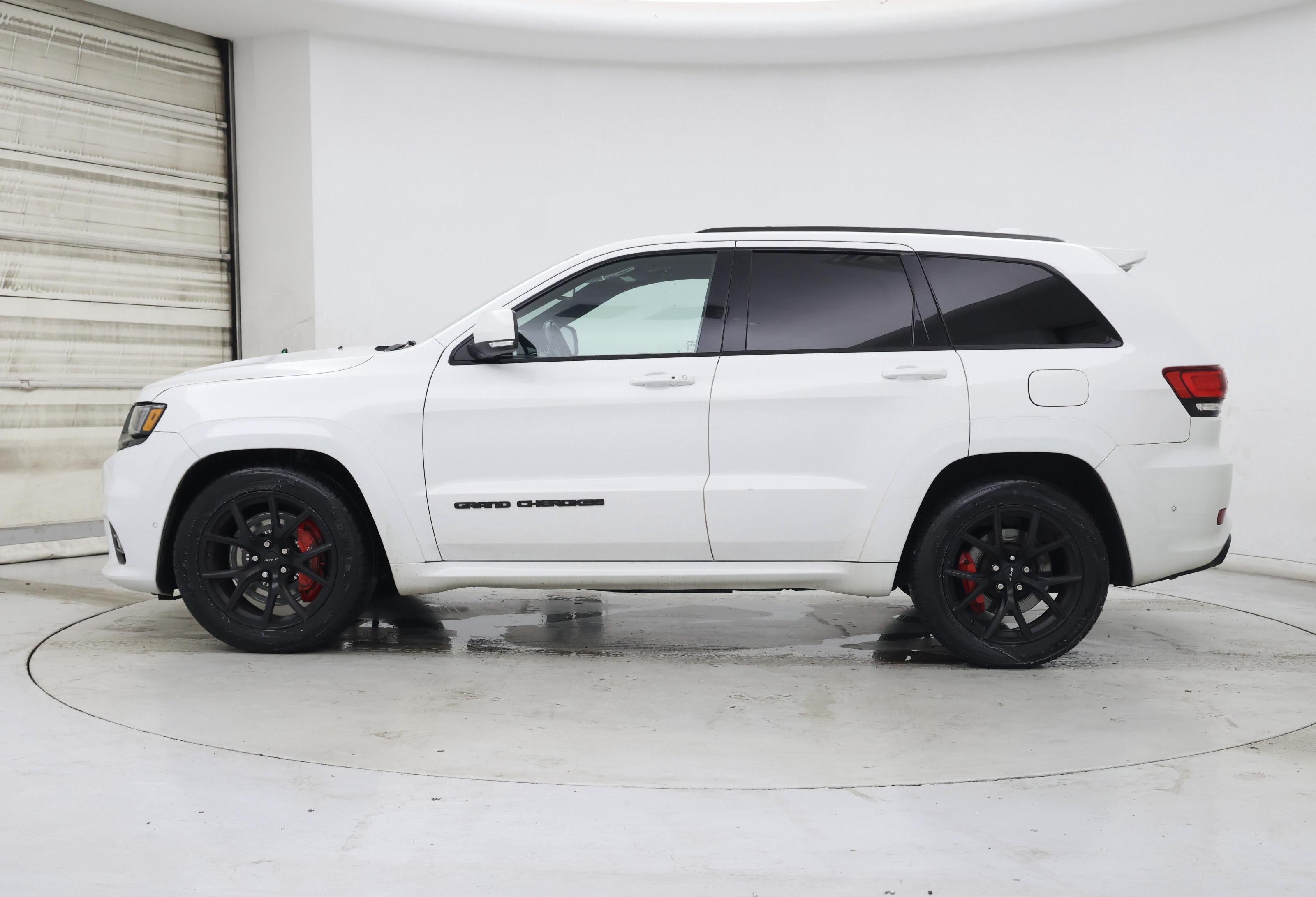 Thumbnail: 2019 Jeep Grand Cherokee - 3