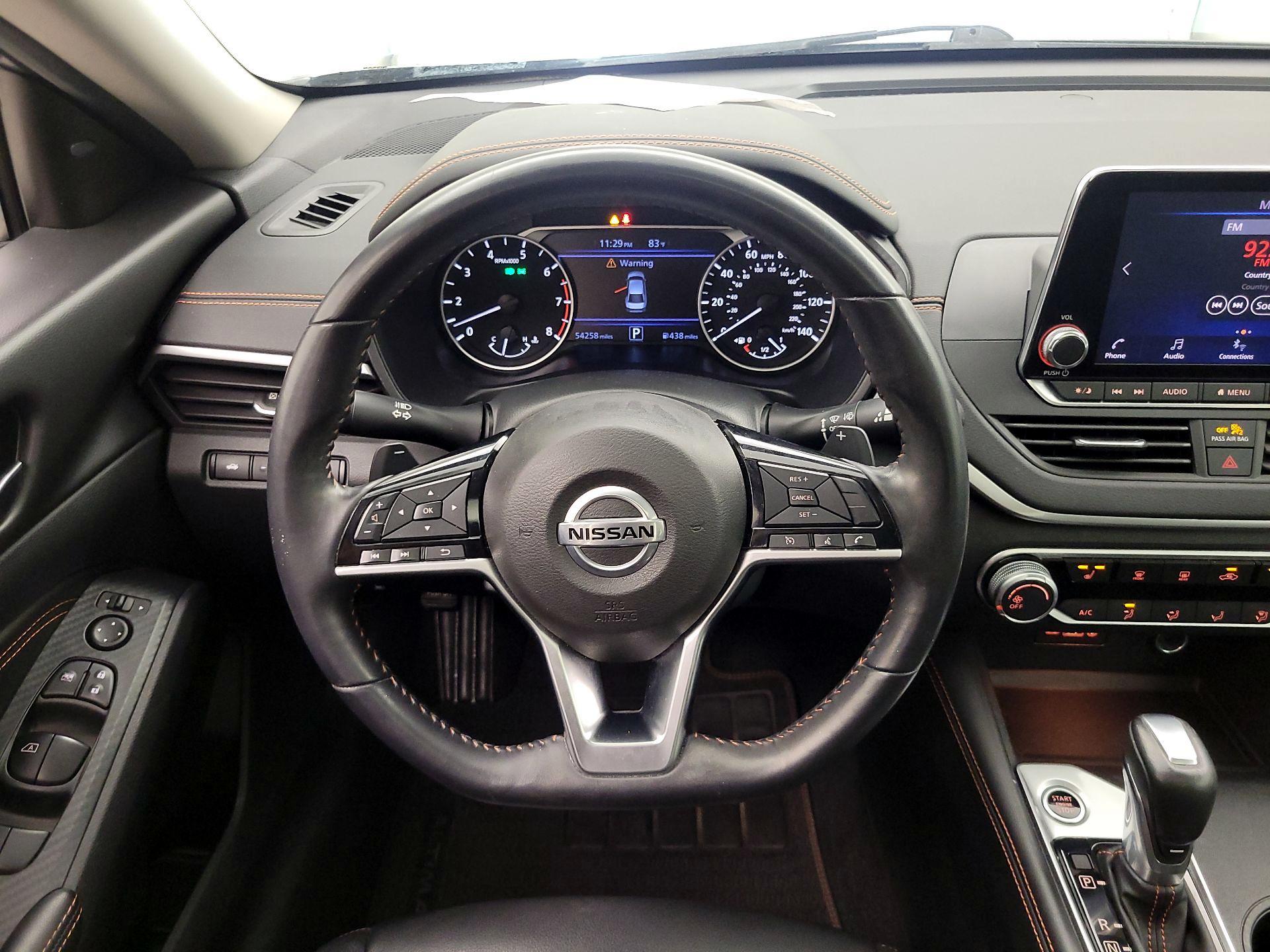 Thumbnail: 2020 Nissan Altima - 10