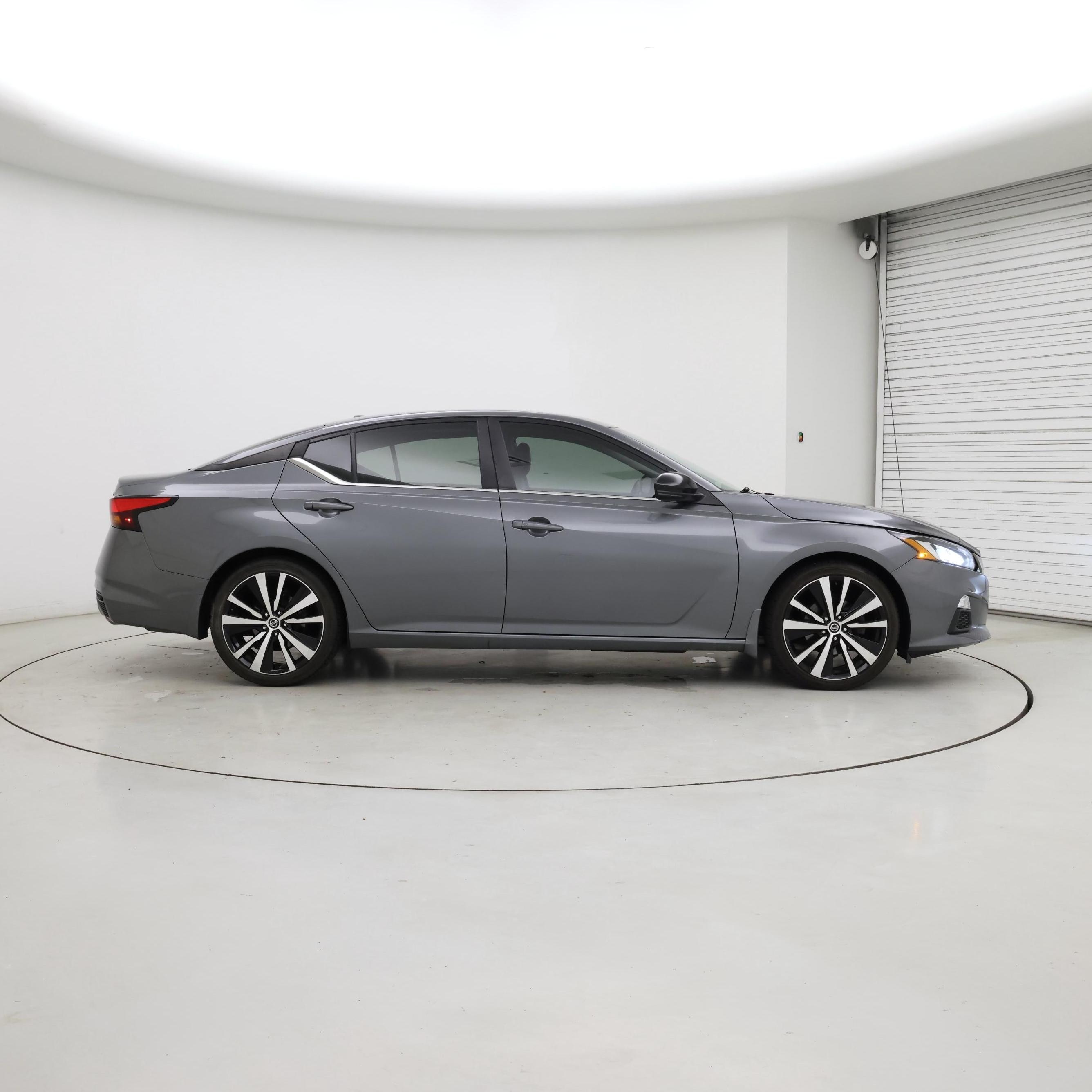Thumbnail: 2020 Nissan Altima - 7