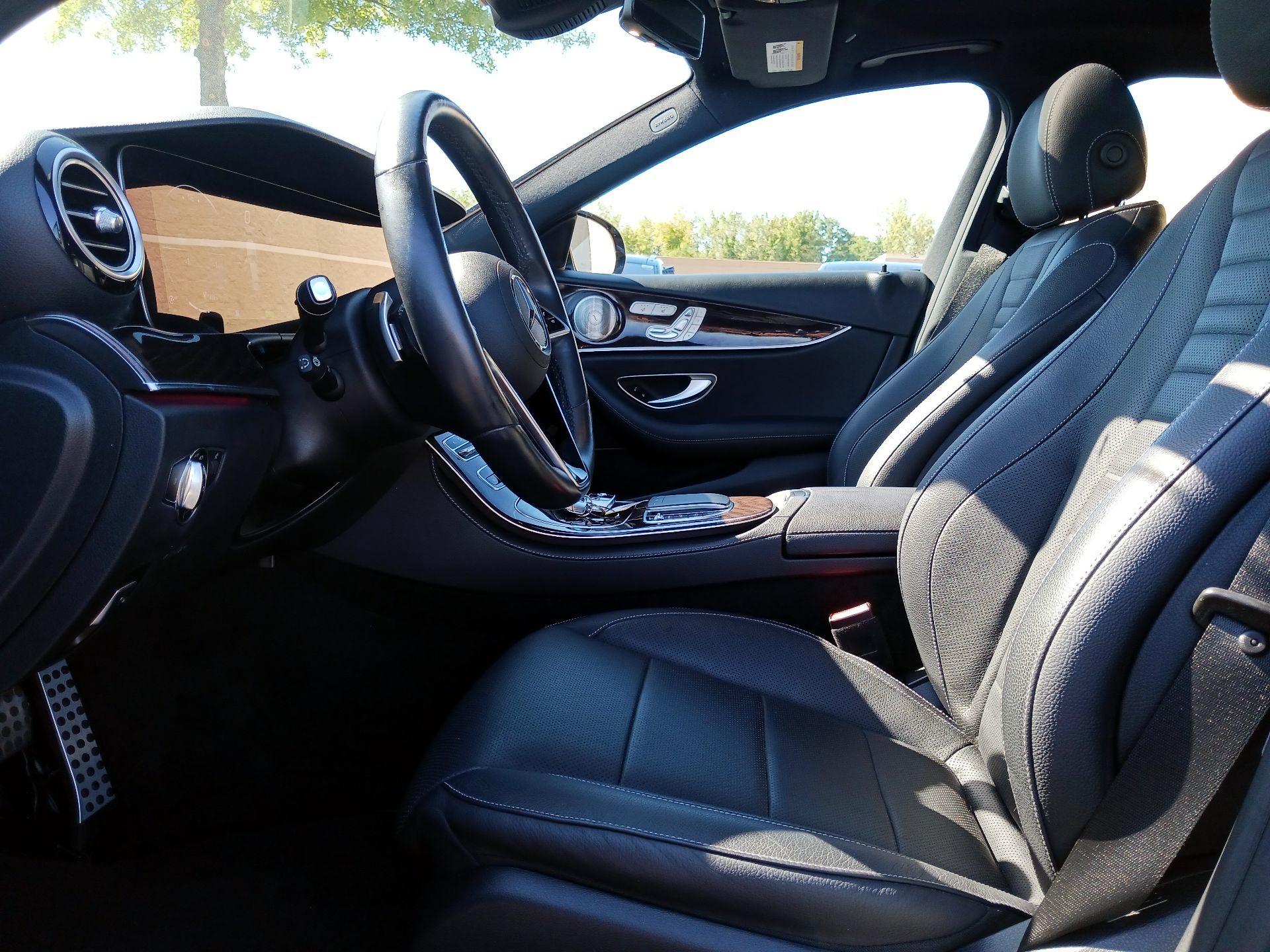 Thumbnail: 2021 Mercedes-Benz E-Class - 9
