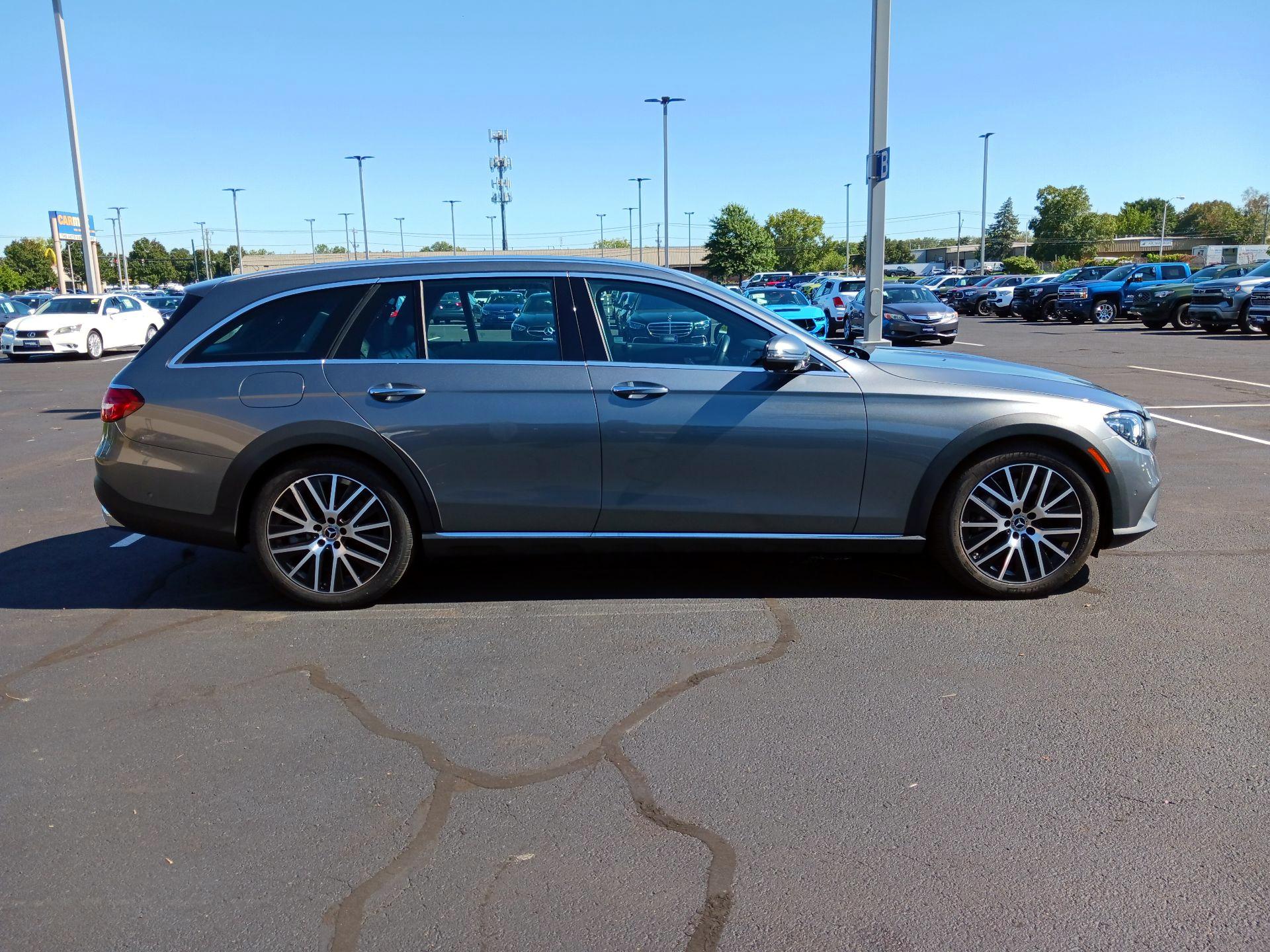 Thumbnail: 2021 Mercedes-Benz E-Class - 4