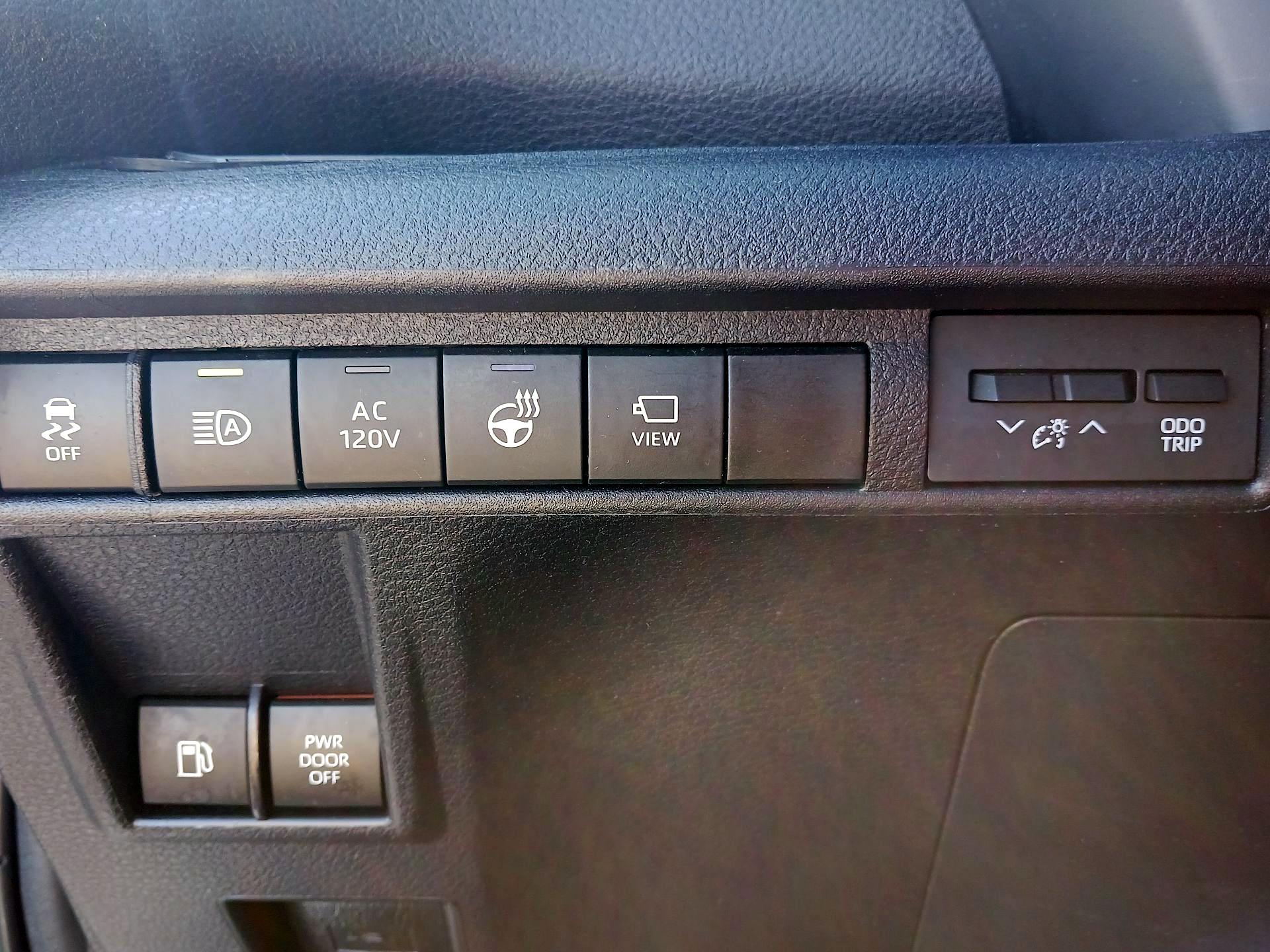 Thumbnail: 2025 Toyota Sienna - 11