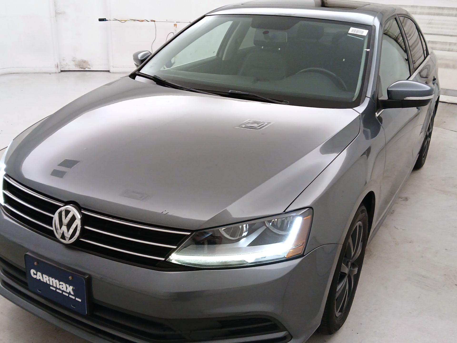 Thumbnail: 2017 Volkswagen Jetta - 3