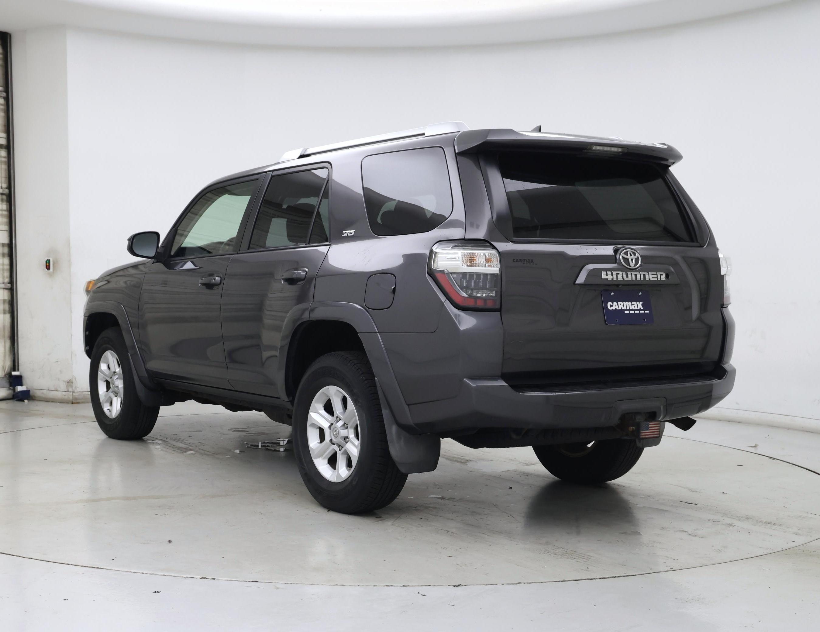 Thumbnail: 2015 Toyota 4Runner - 2