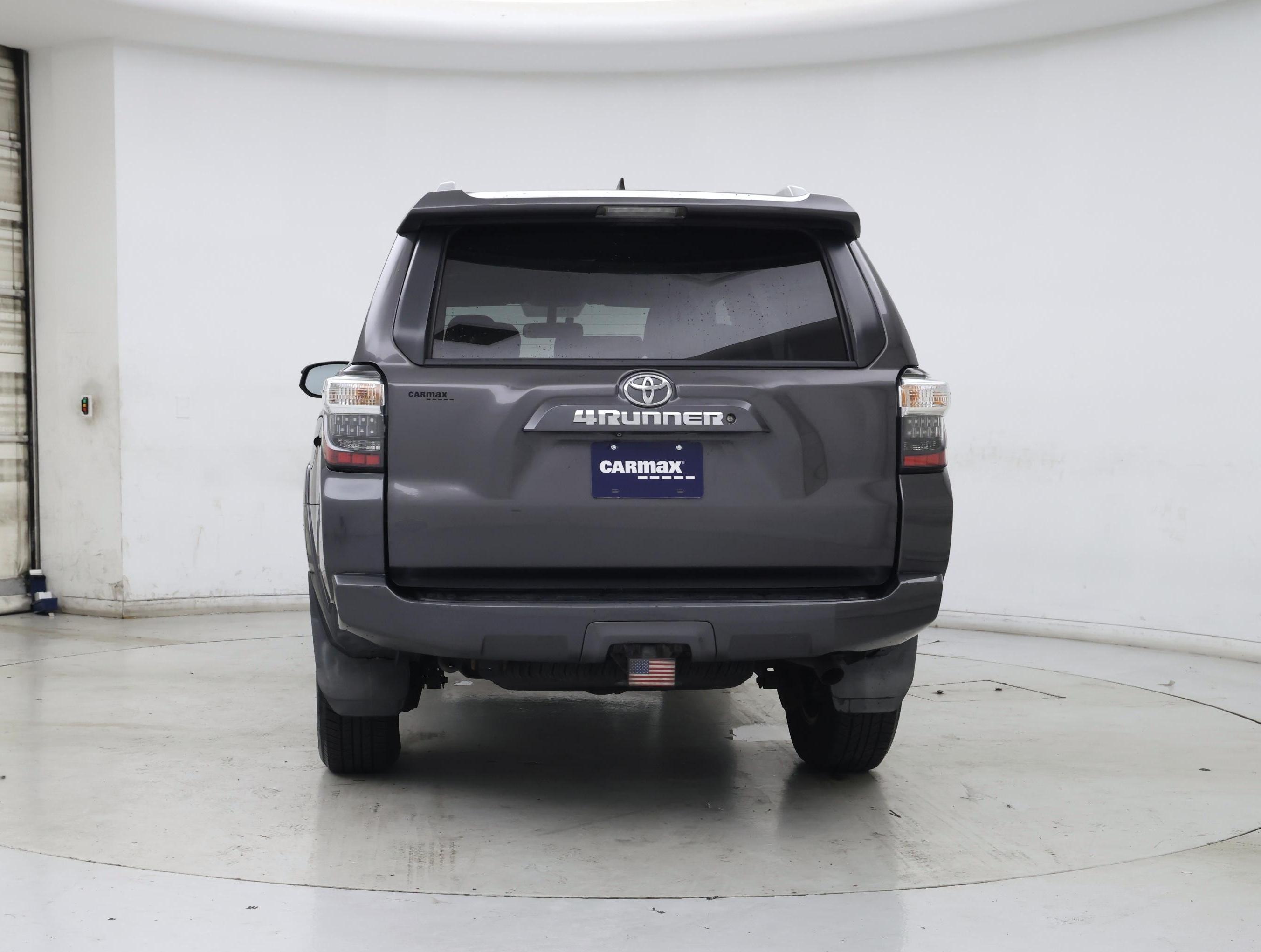 Thumbnail: 2015 Toyota 4Runner - 6