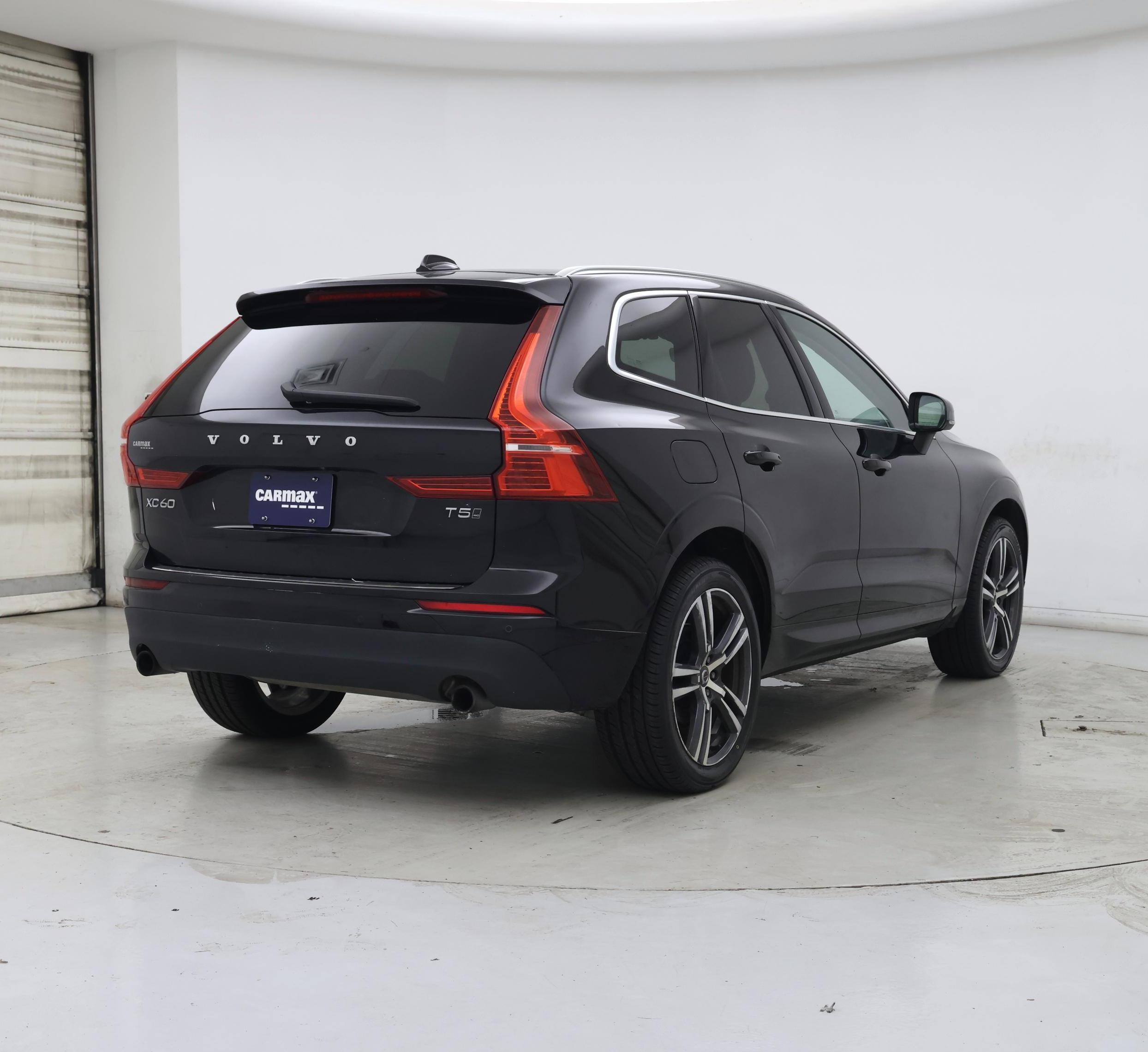 Thumbnail: 2019 Volvo XC60 - 8