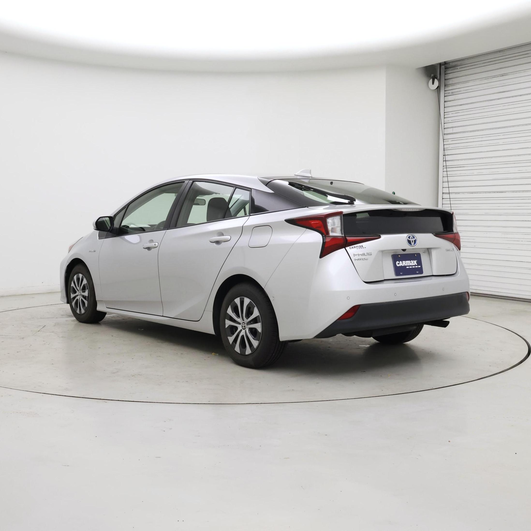 Thumbnail: 2021 Toyota Prius - 2