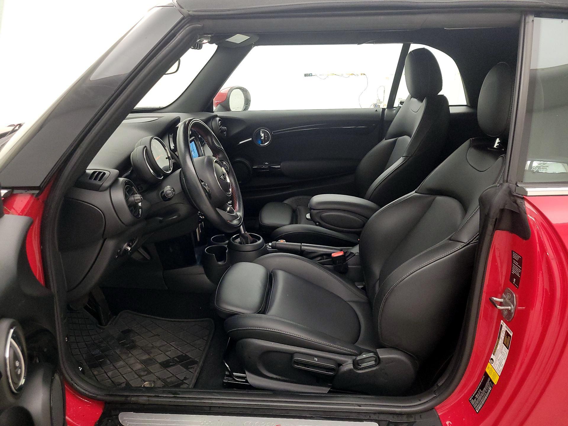 Thumbnail: 2019 MINI Cooper - 11