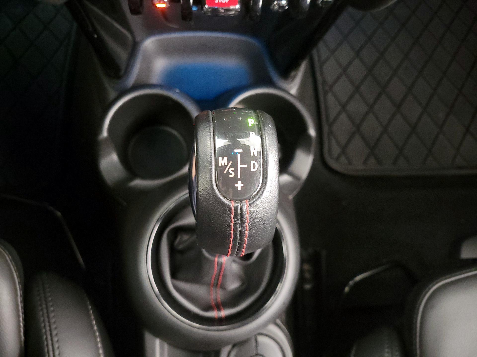 Thumbnail: 2019 MINI Cooper - 17
