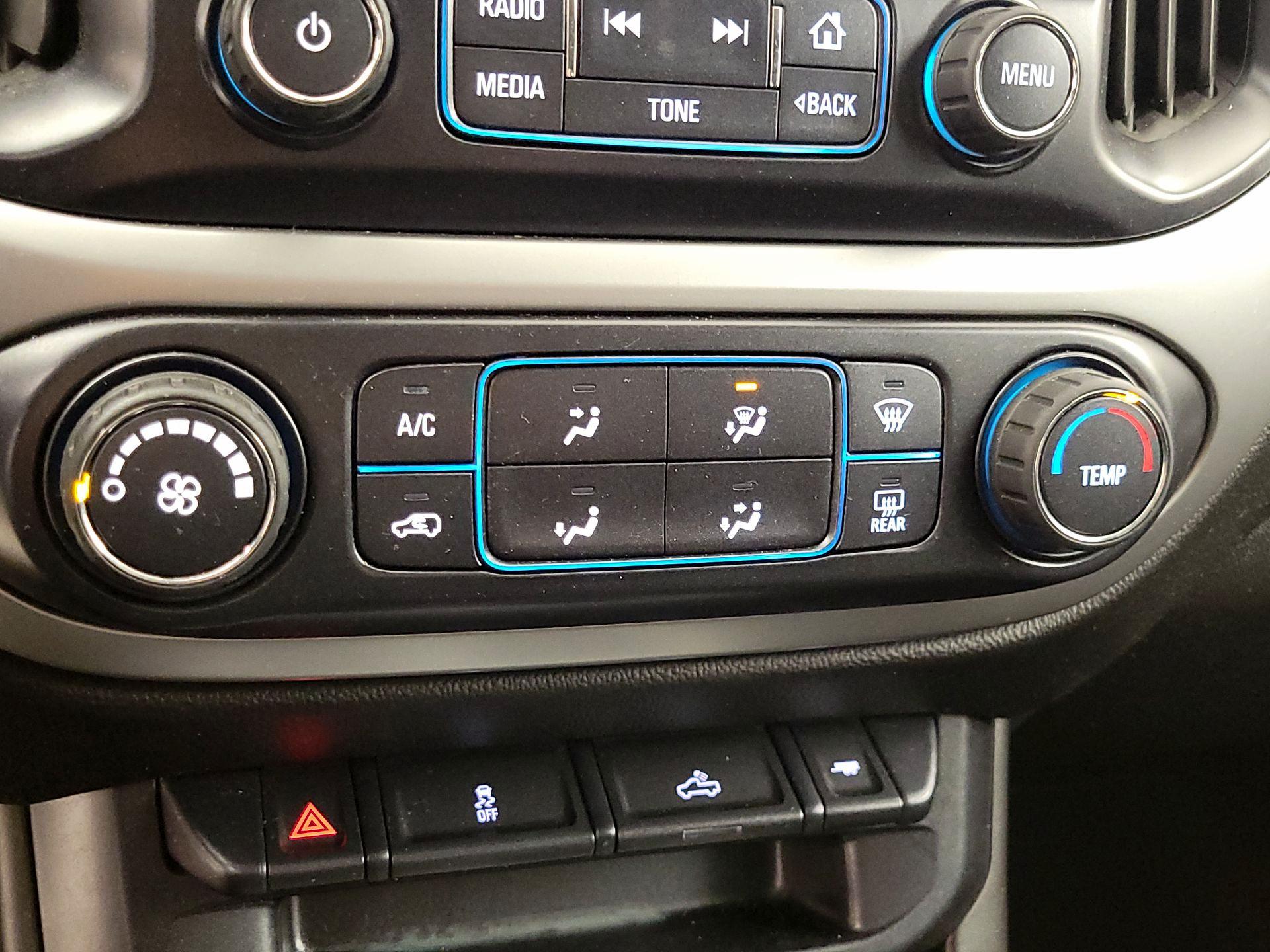 Thumbnail: 2016 Chevrolet Colorado - 16