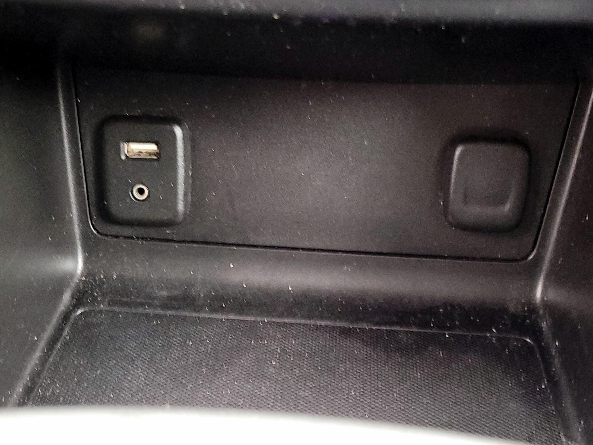 Thumbnail: 2016 Chevrolet Colorado - 18