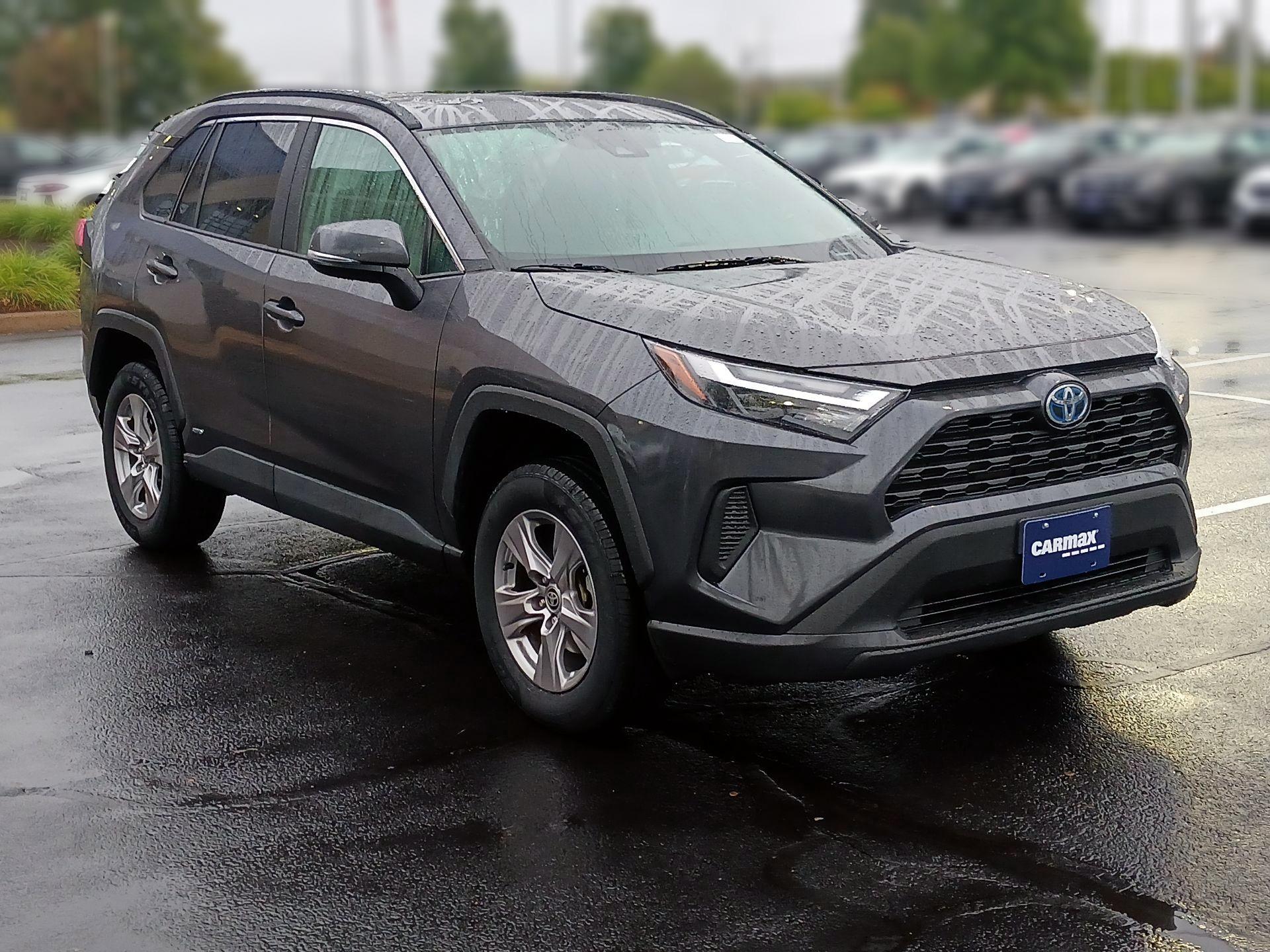 Thumbnail: 2022 Toyota RAV4 - 1