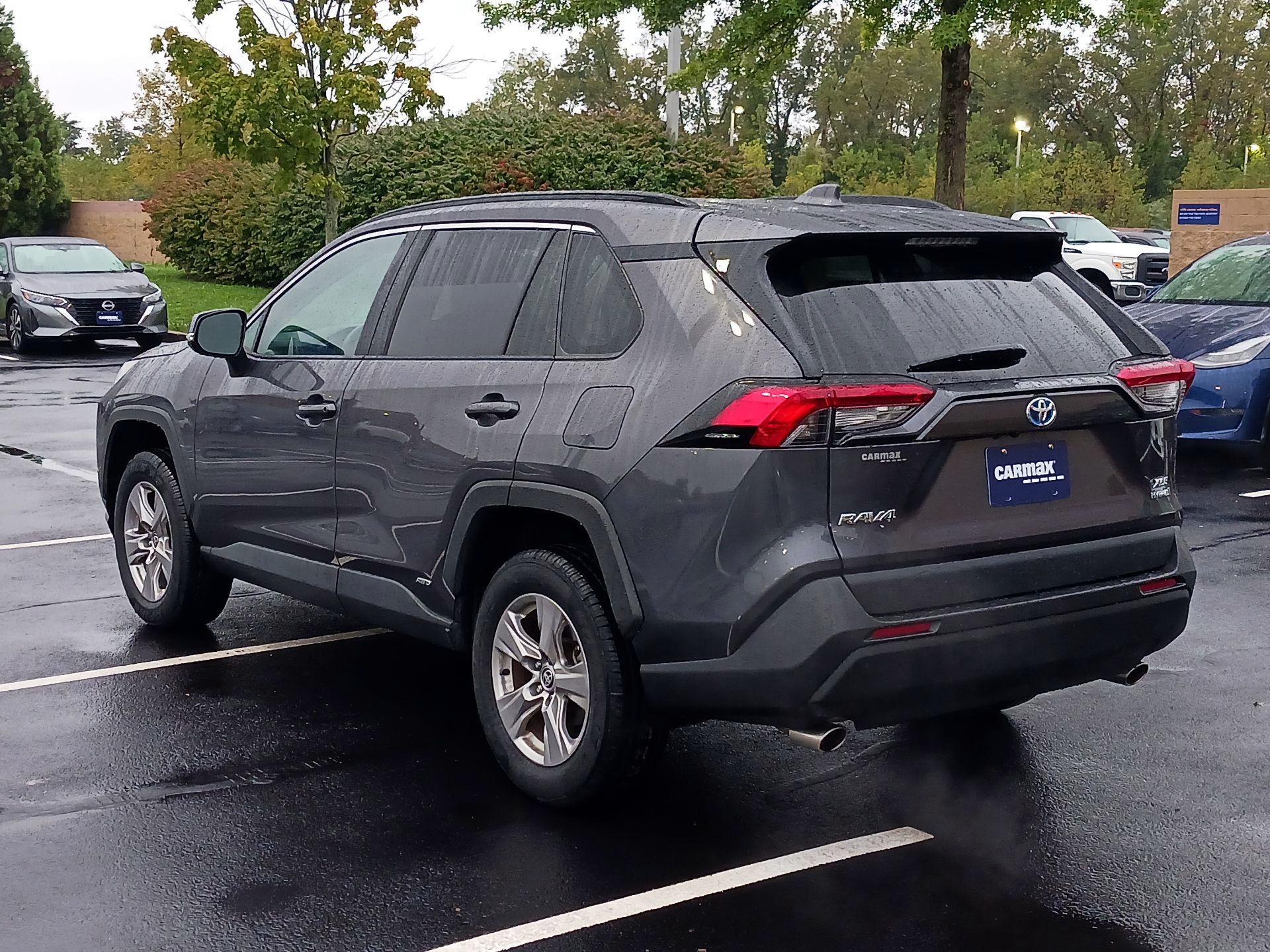 Thumbnail: 2022 Toyota RAV4 - 7