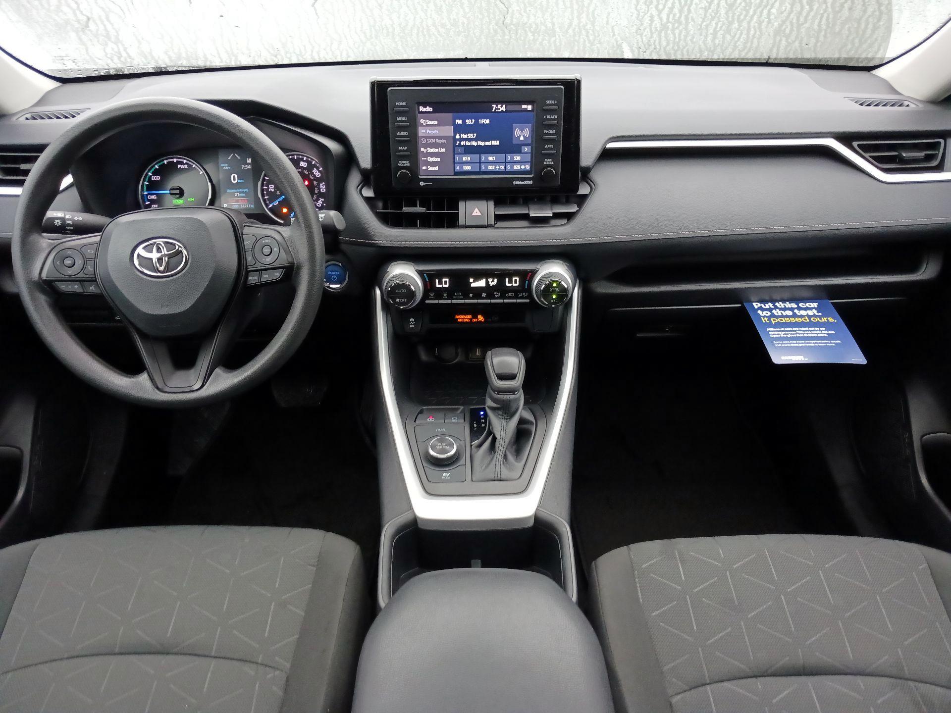 Thumbnail: 2022 Toyota RAV4 - 8