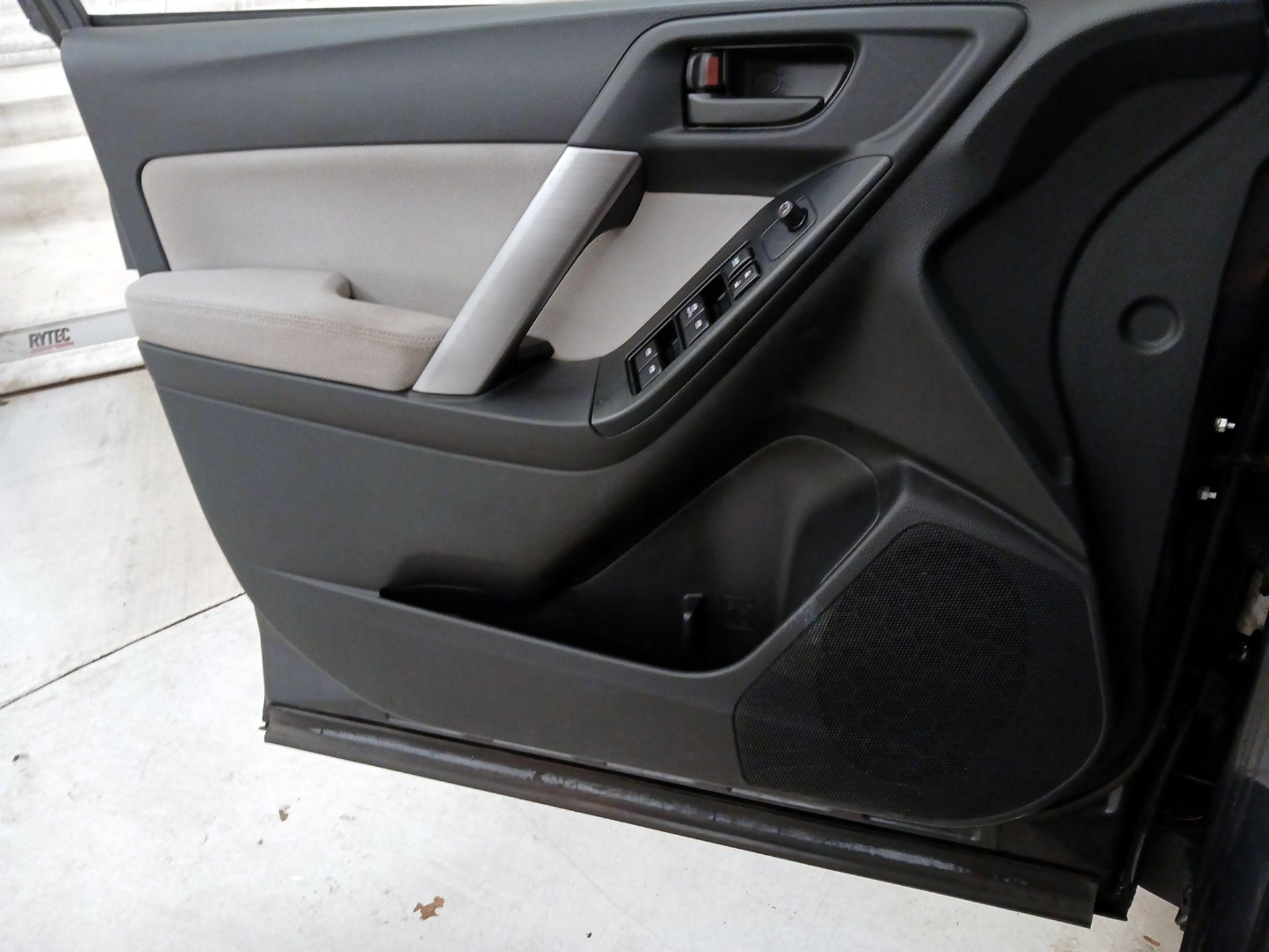 Thumbnail: 2015 Subaru Forester - 12