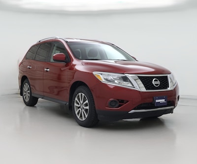 Red 2015 Nissan Pathfinder S