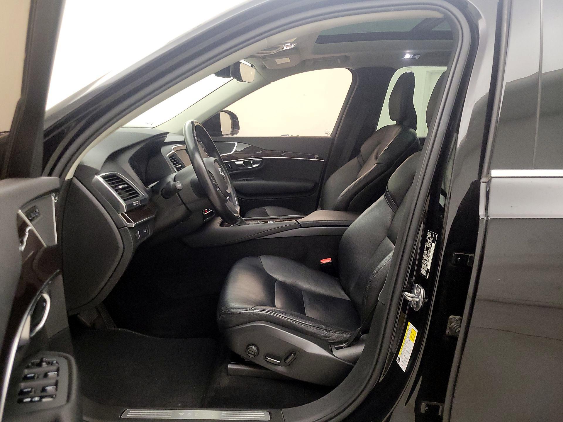 Thumbnail: 2019 Volvo XC90 - 11