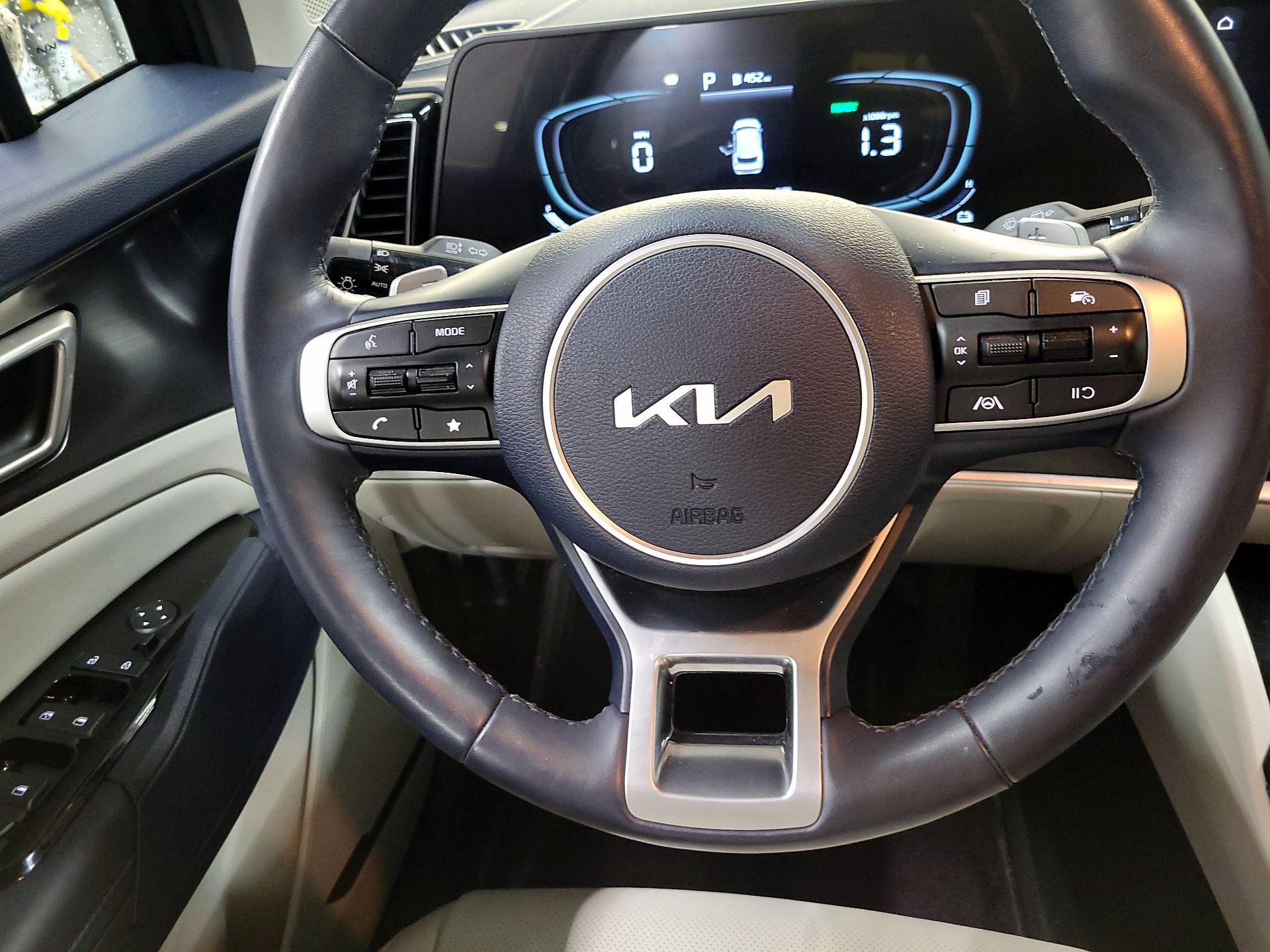 Thumbnail: 2023 Kia Sportage - 10
