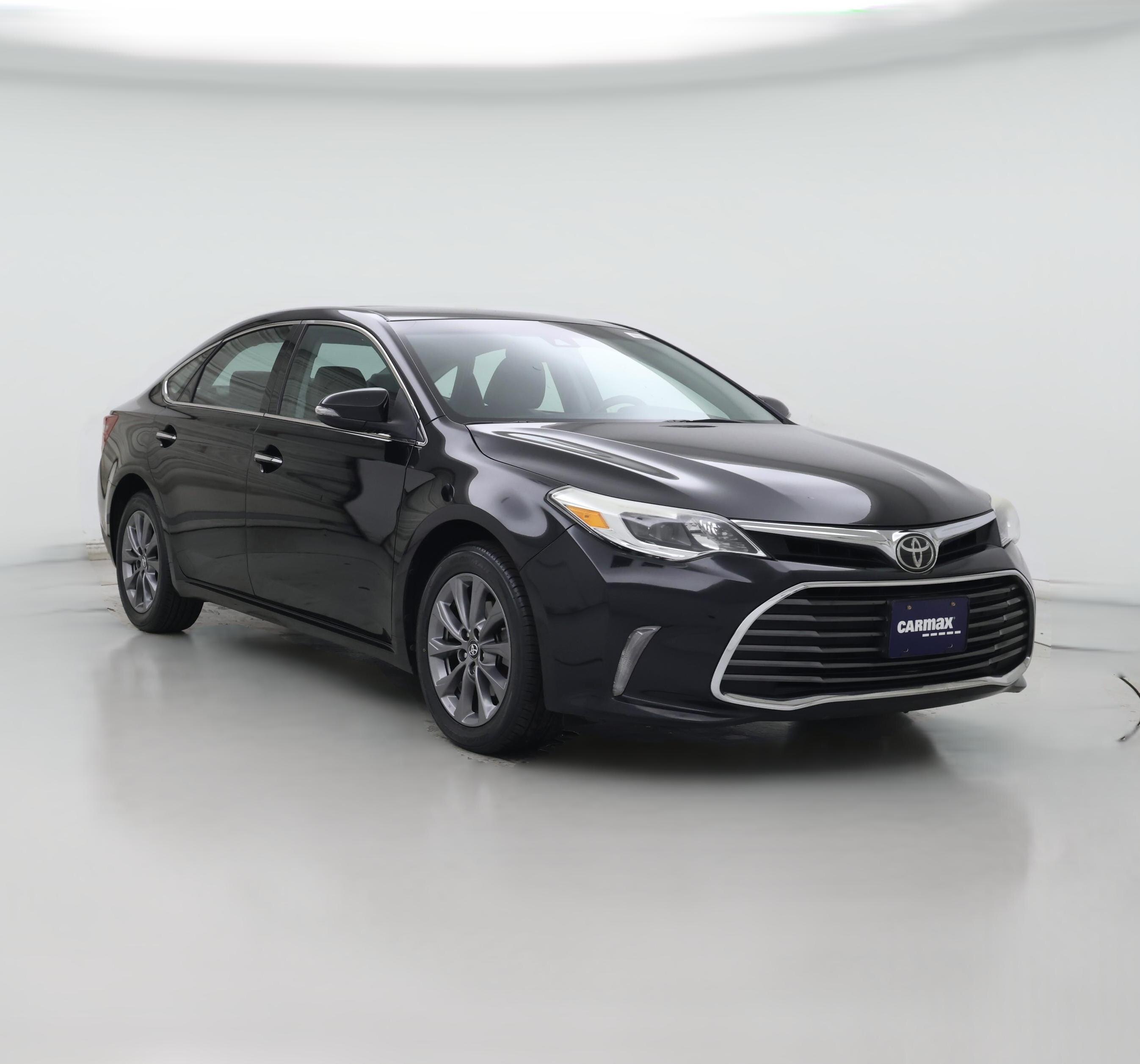 Thumbnail: 2017 Toyota Avalon - 1