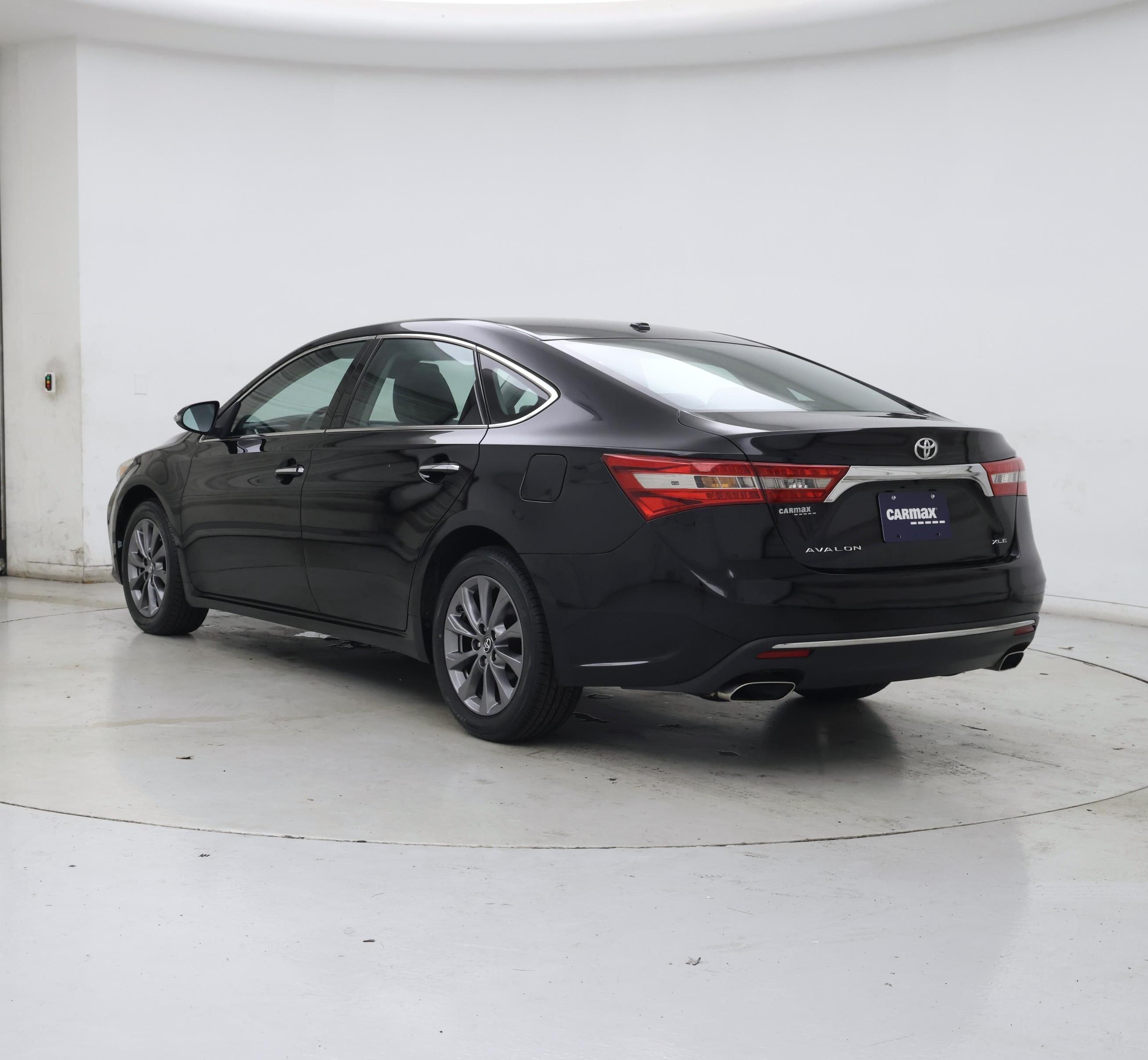 Thumbnail: 2017 Toyota Avalon - 2