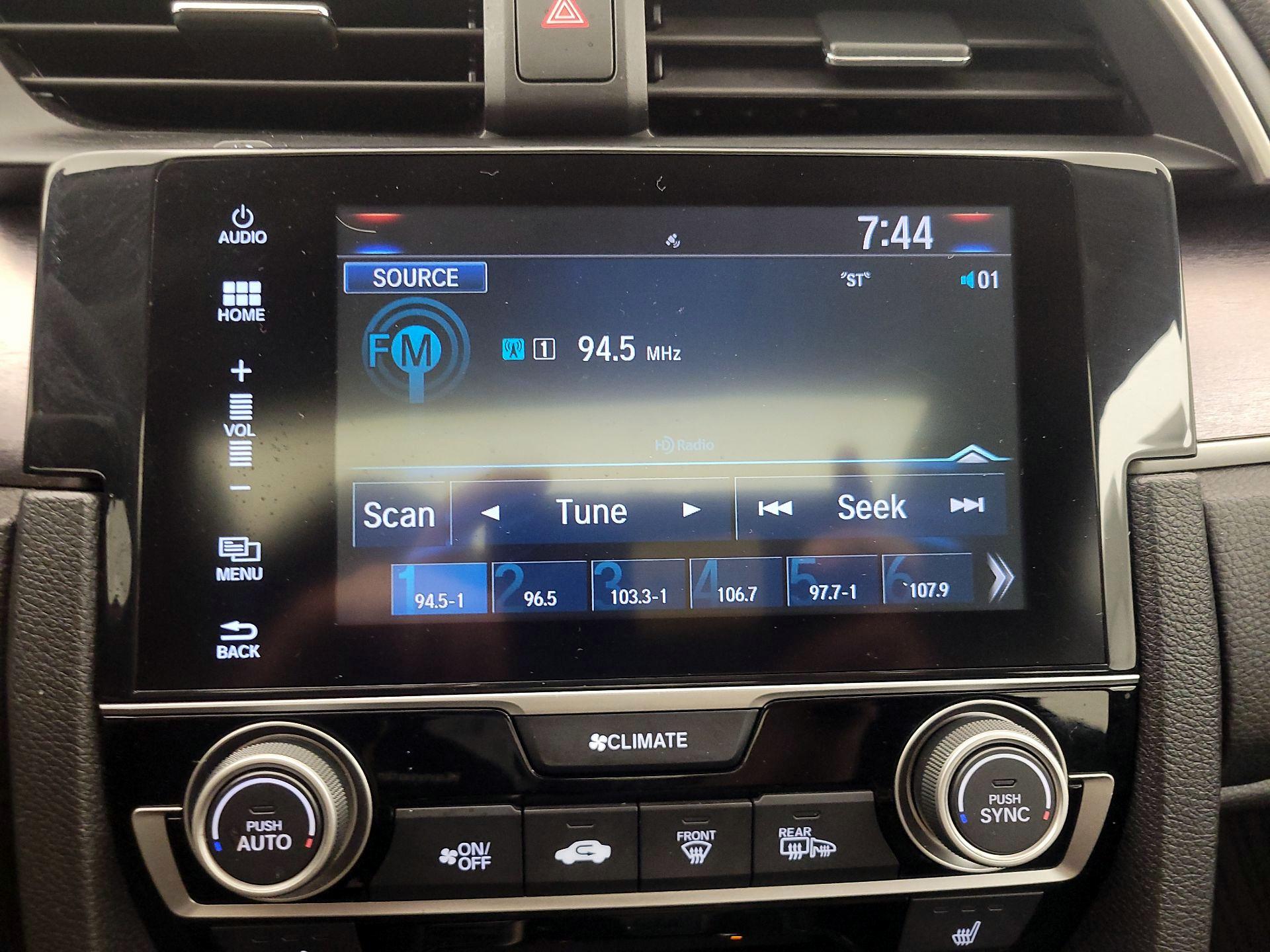 Thumbnail: 2016 Honda Civic - 15