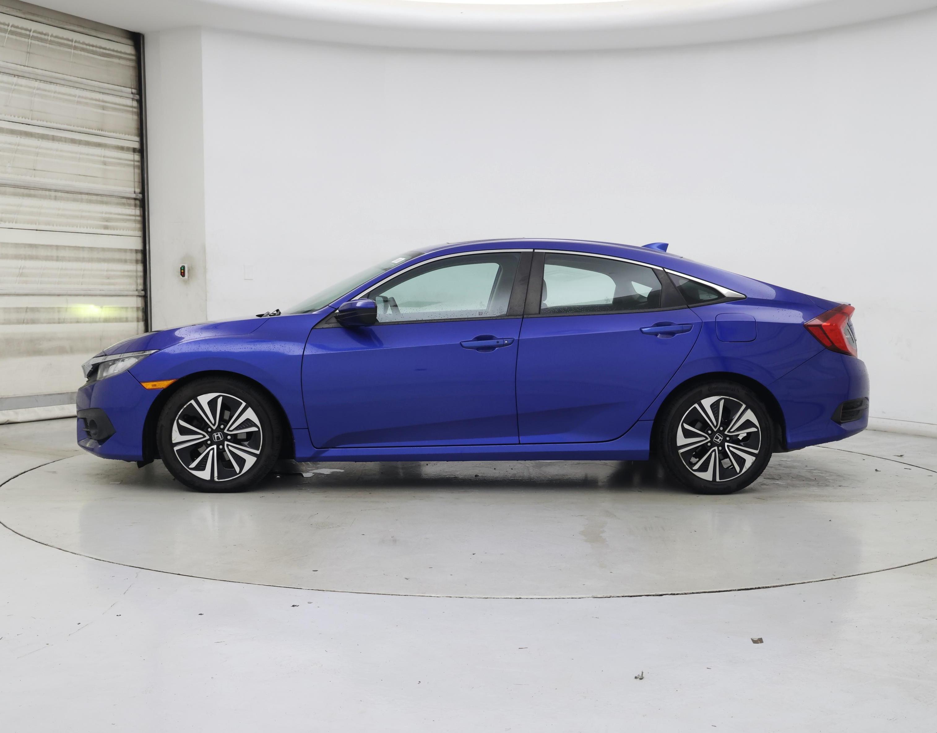Thumbnail: 2016 Honda Civic - 3