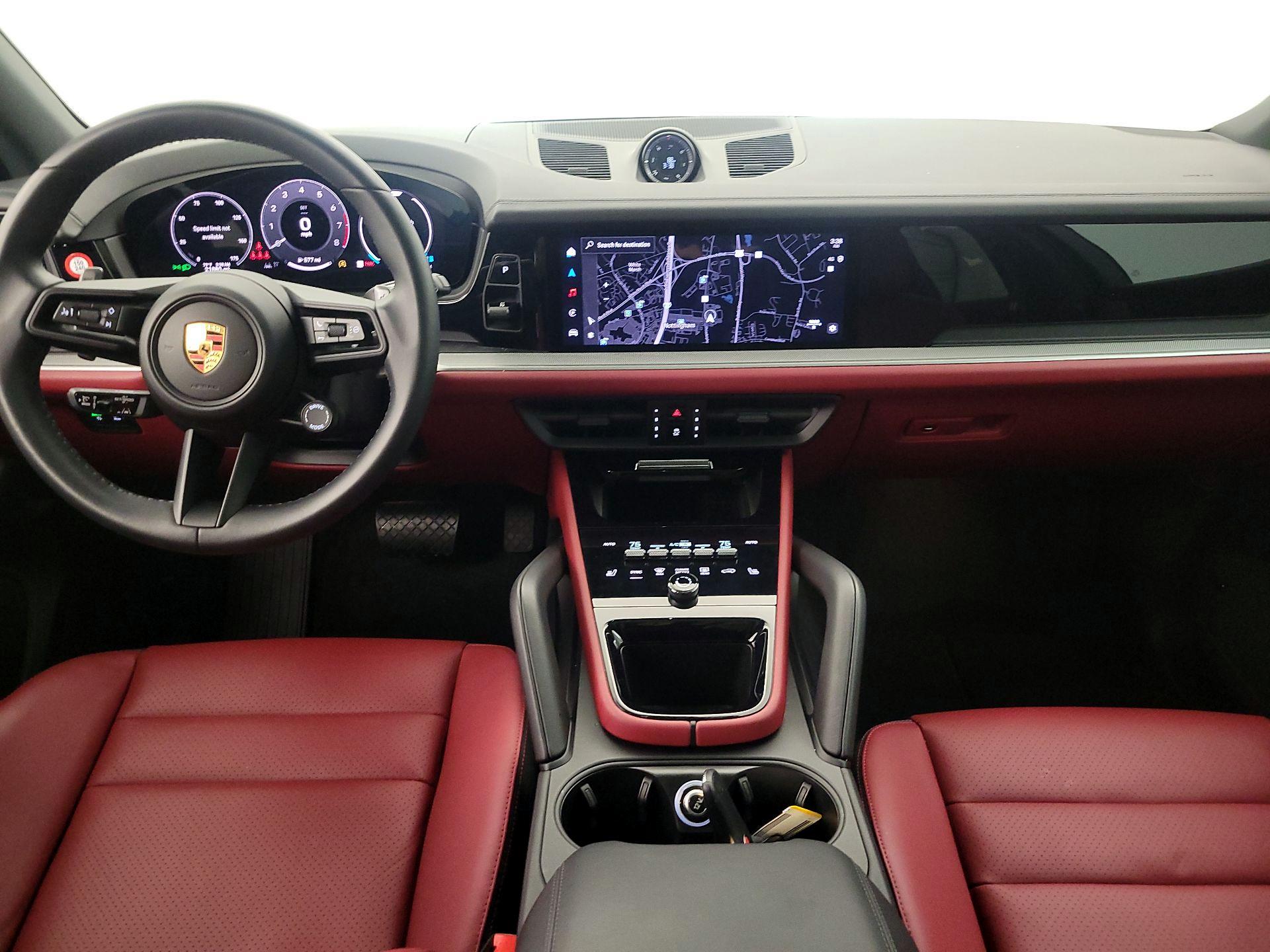Thumbnail: 2024 Porsche Cayenne - 9