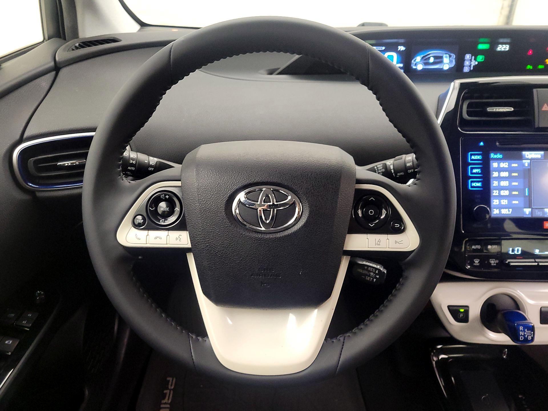 Thumbnail: 2017 Toyota Prius - 10