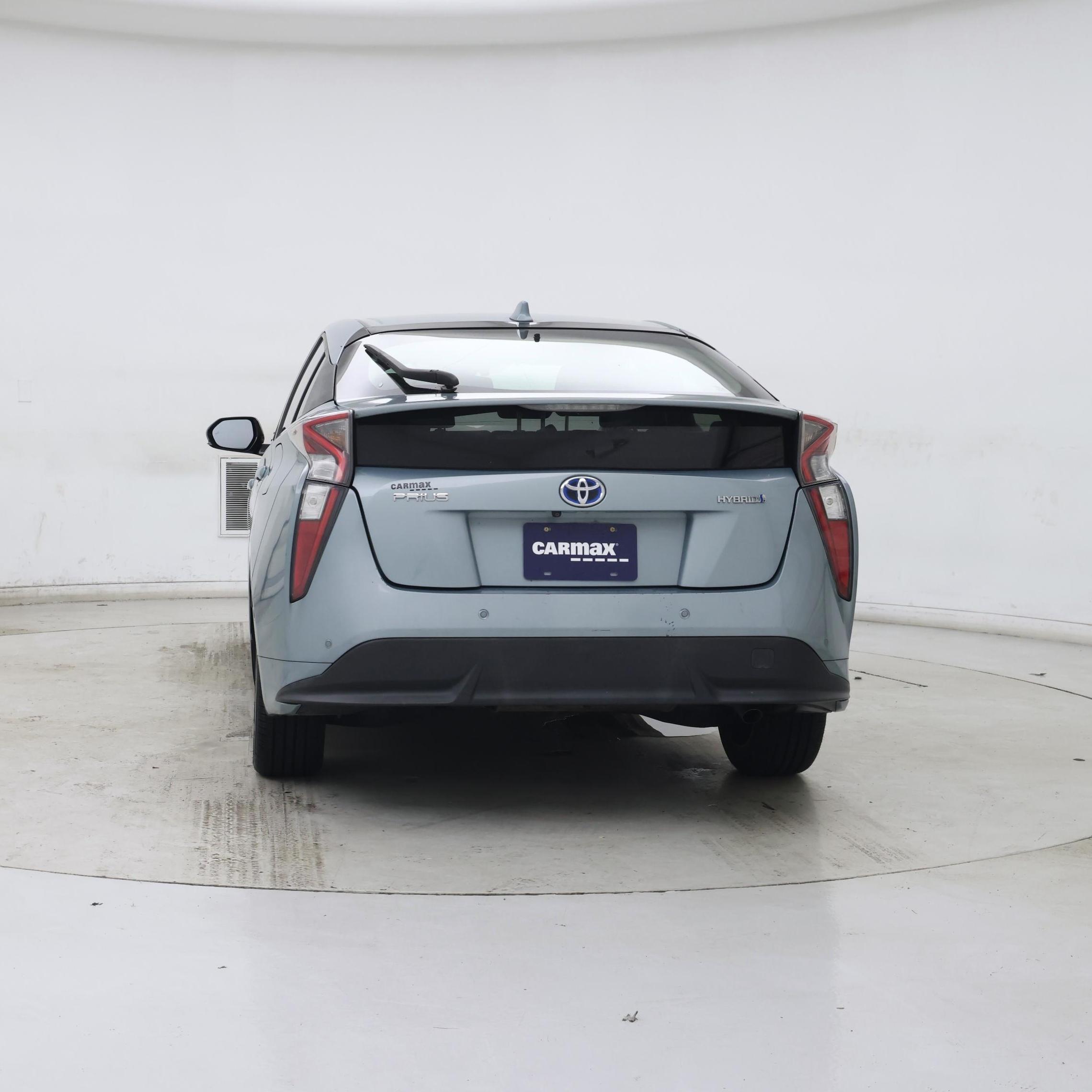 Thumbnail: 2017 Toyota Prius - 6