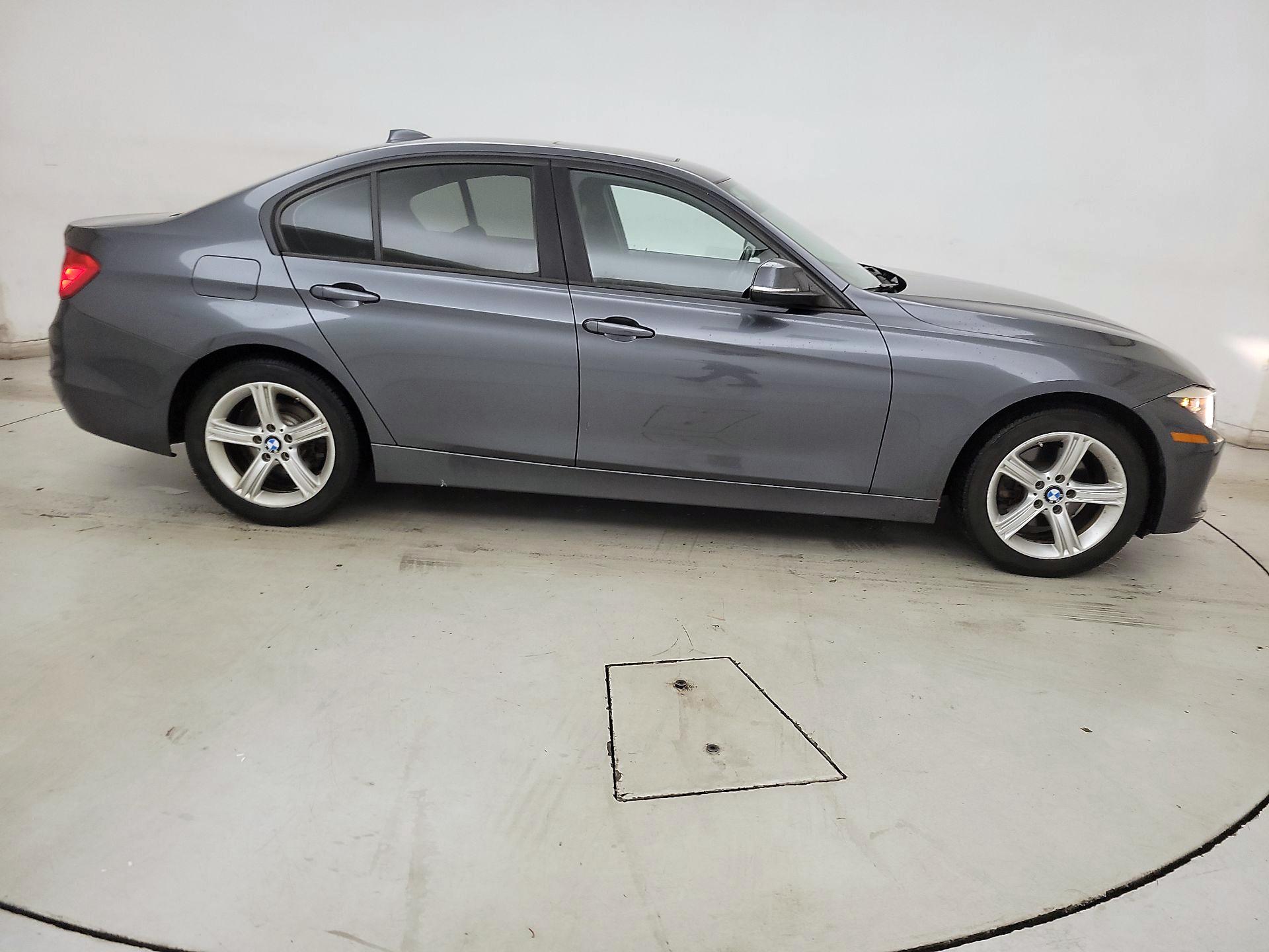 Thumbnail: 2014 BMW 3 Series - 4
