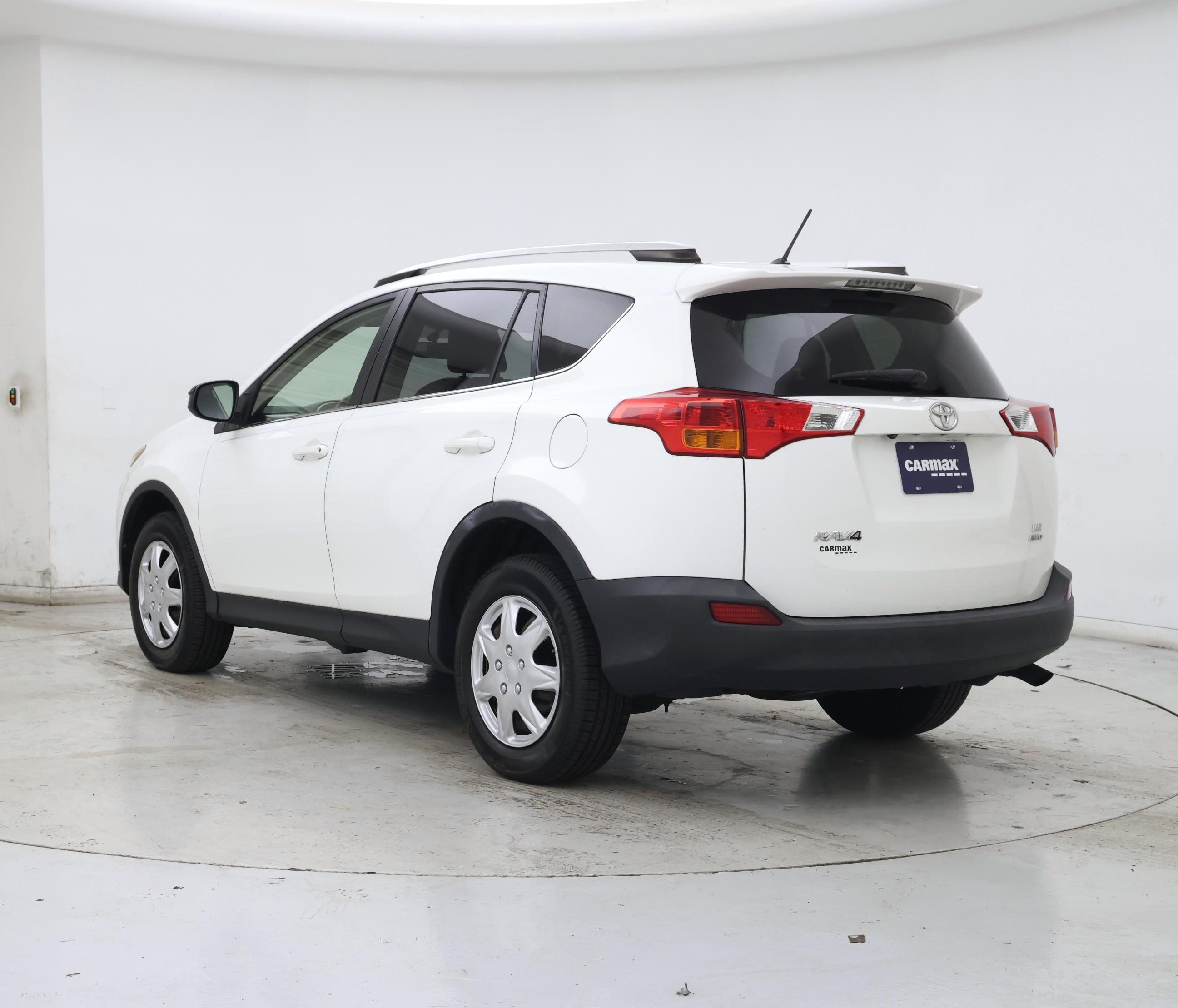 Thumbnail: 2015 Toyota RAV4 - 2